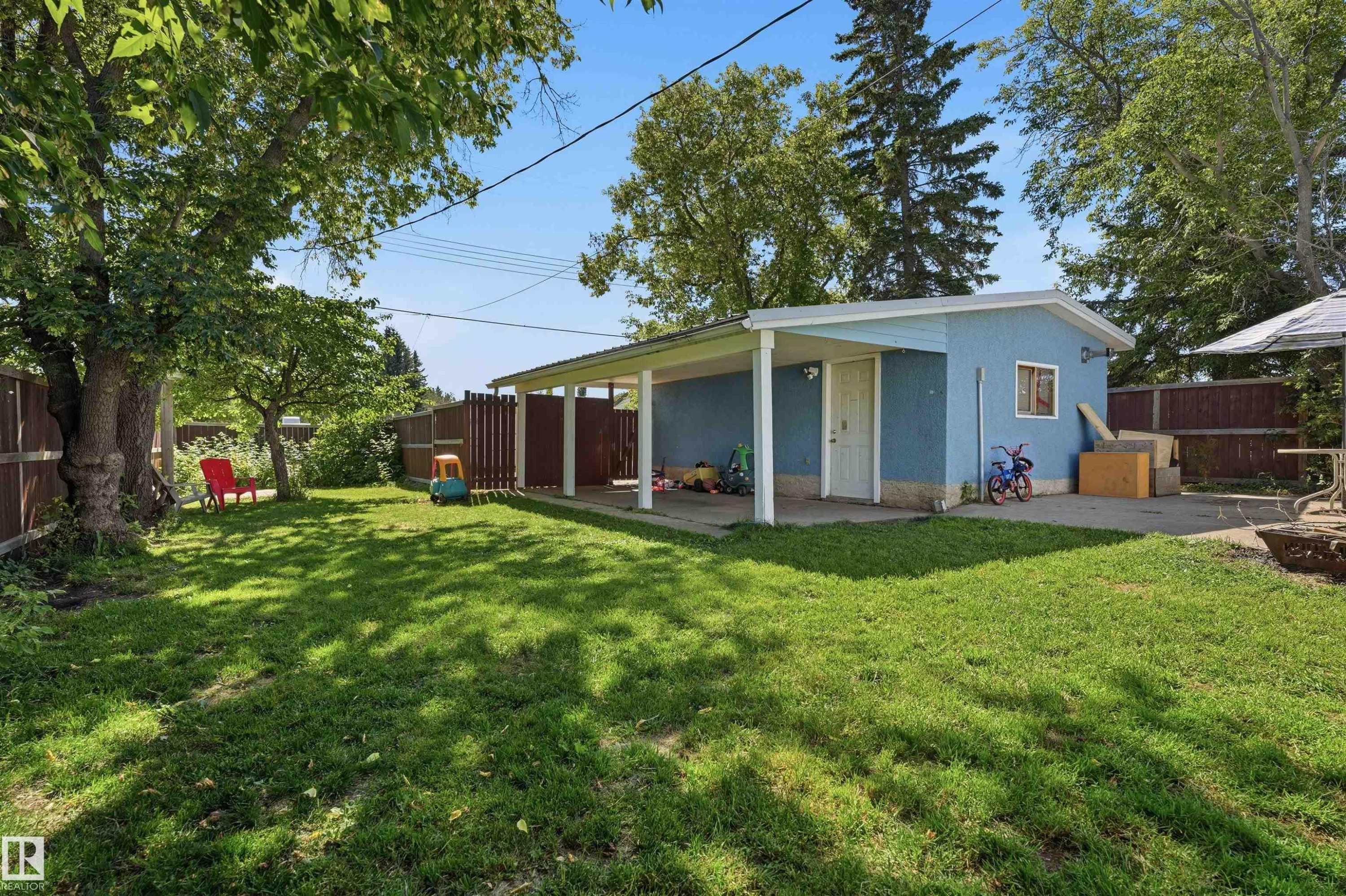 4915 49 Avenue, Onoway, AB