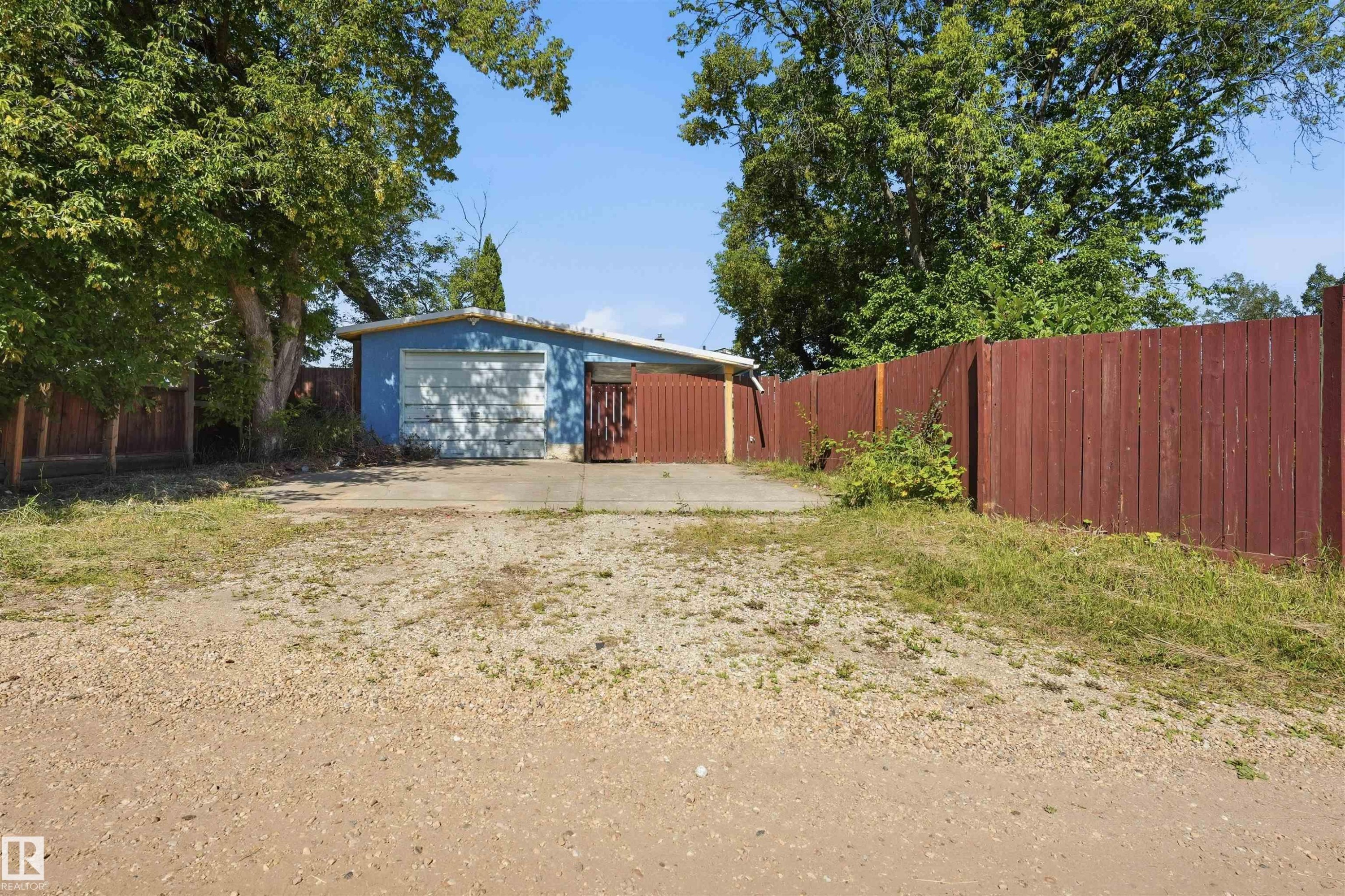 4915 49 Avenue, Onoway, AB