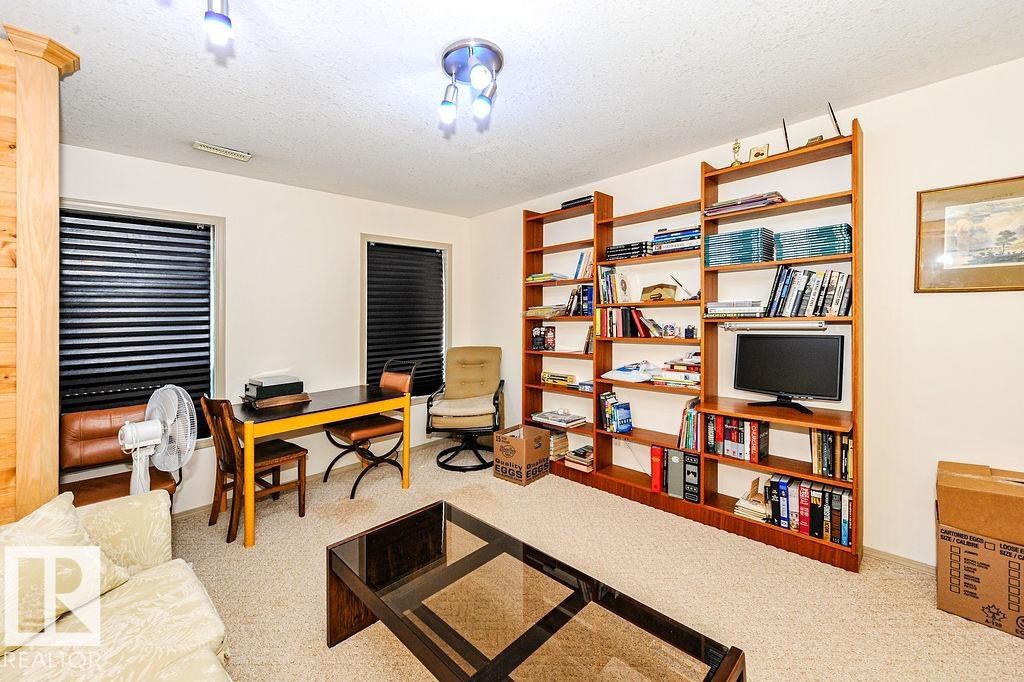 4720 51 Street, Camrose, AB - Indoor