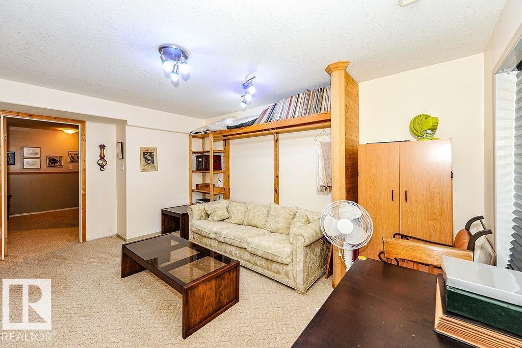 4720 51 Street, Camrose, AB - Indoor Photo Showing Living Room