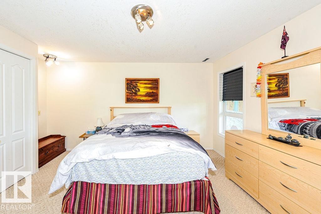 4720 51 Street, Camrose, AB - Indoor Photo Showing Bedroom