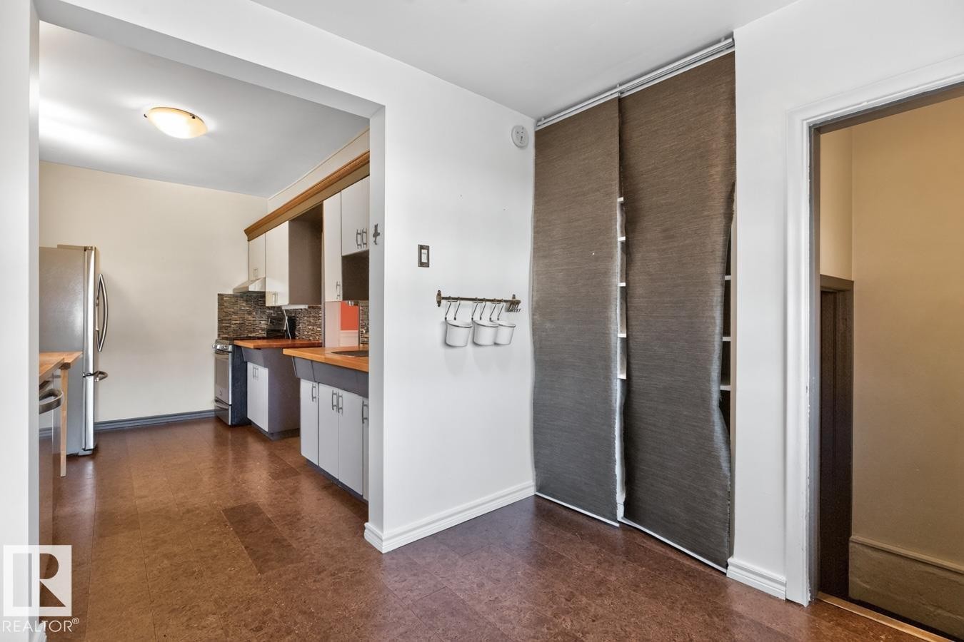 8730 84 Avenue Nw, Edmonton, AB