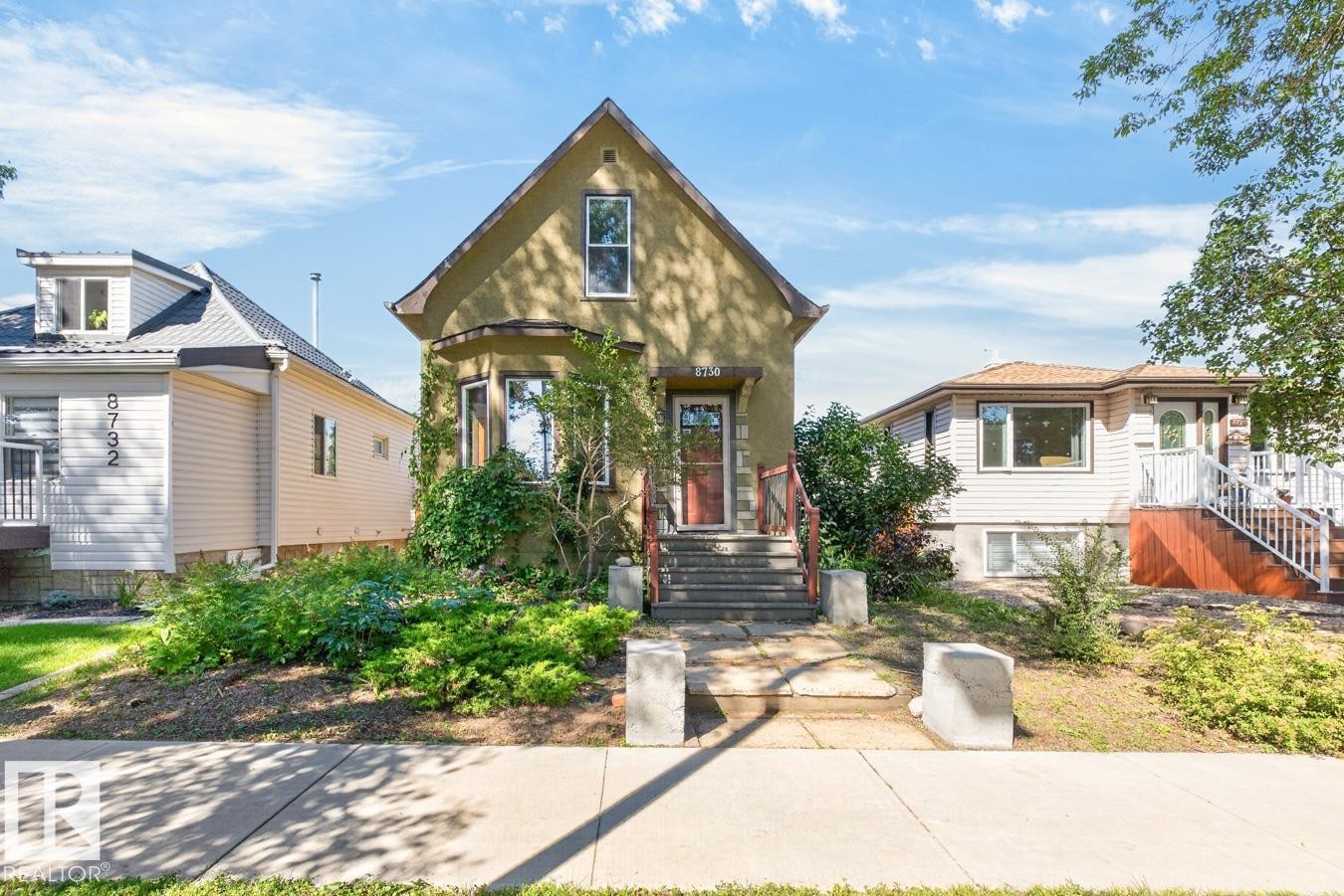8730 84 Avenue Nw, Edmonton, AB