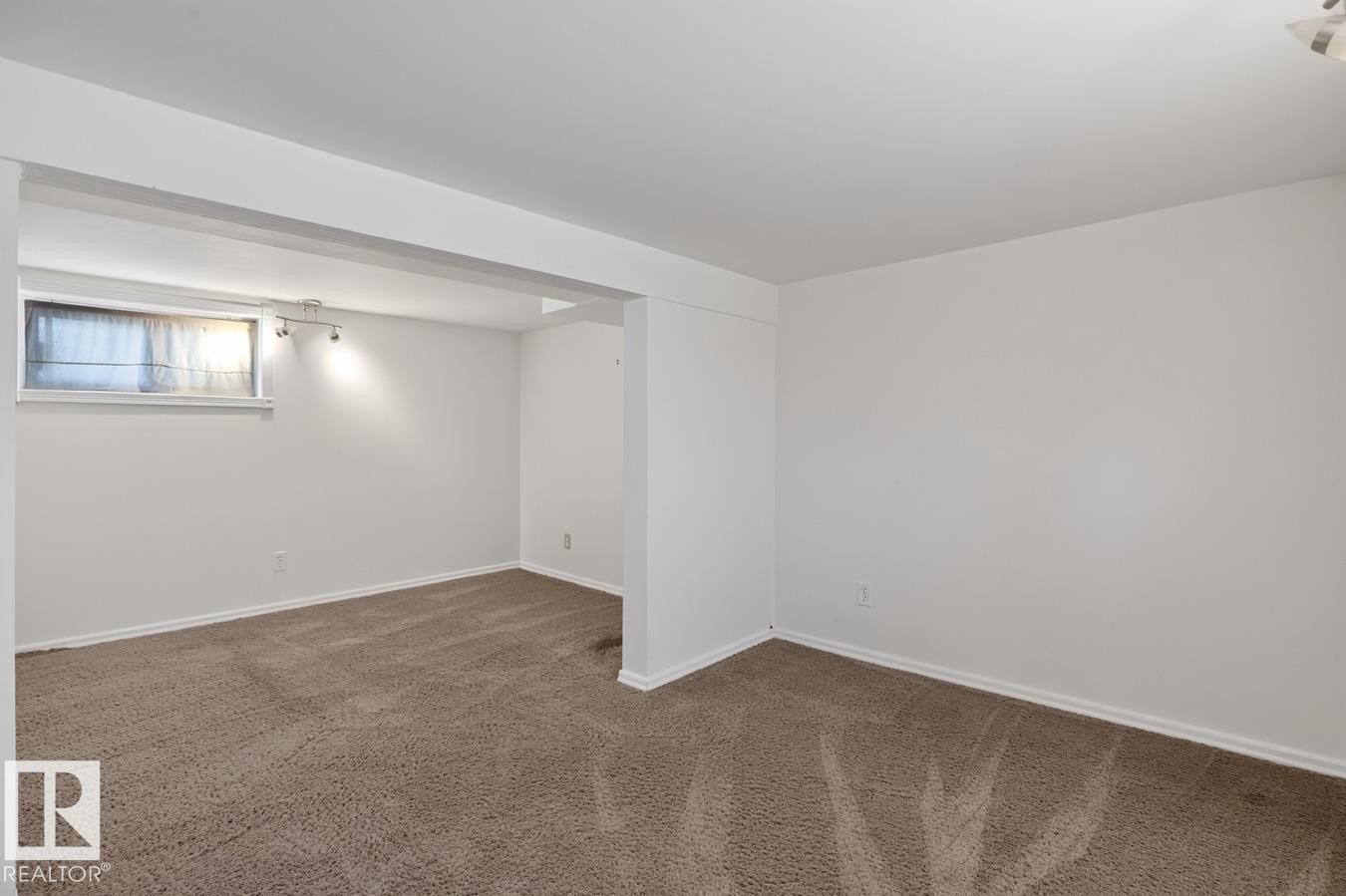 8730 84 Avenue Nw, Edmonton, AB