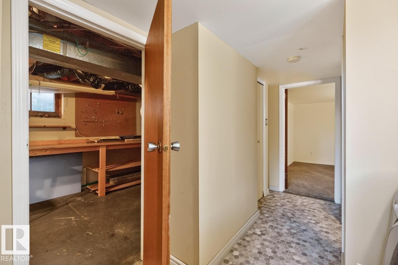 8730 84 Avenue Nw, Edmonton, AB