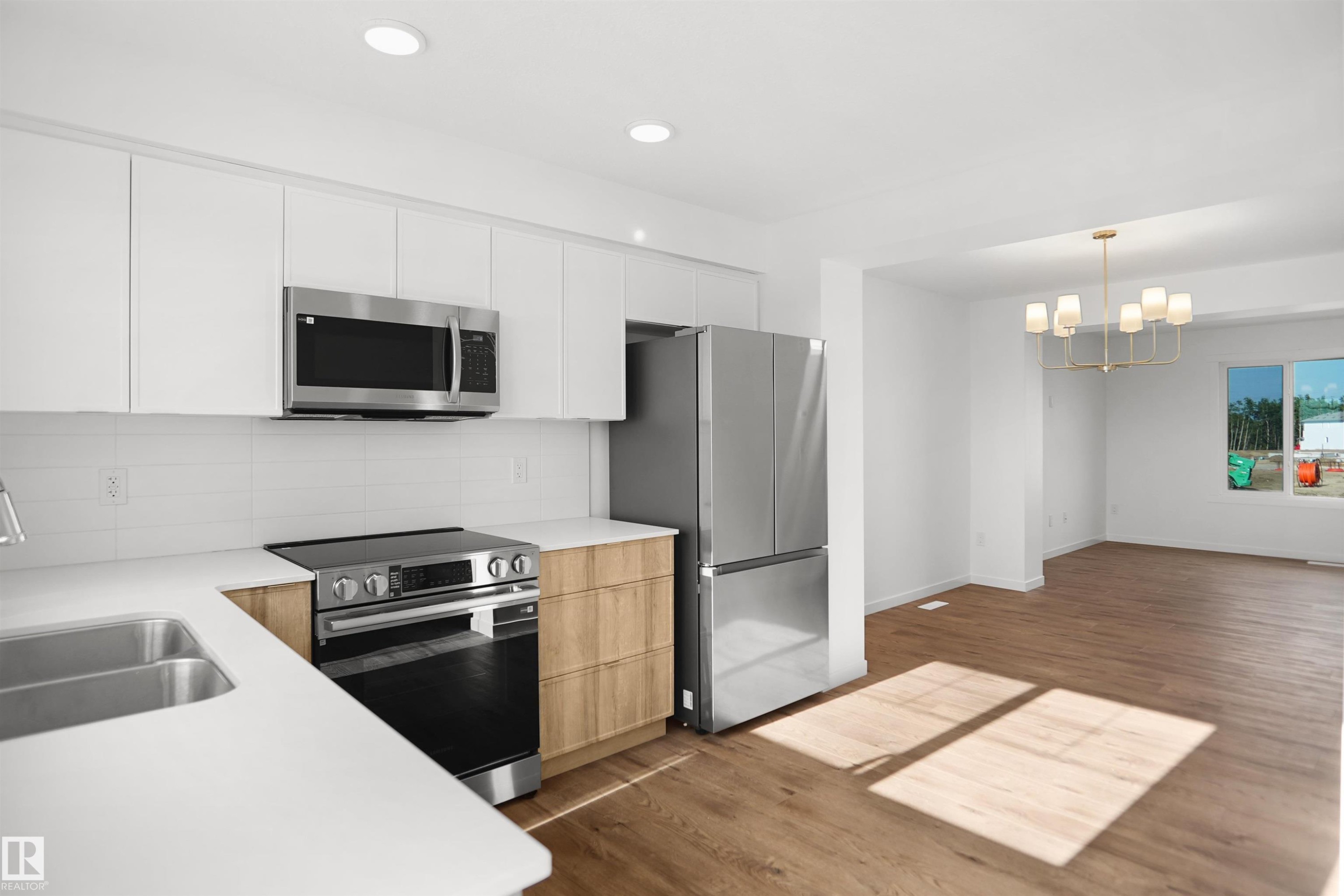 523 Aster Drive Nw, Edmonton, AB