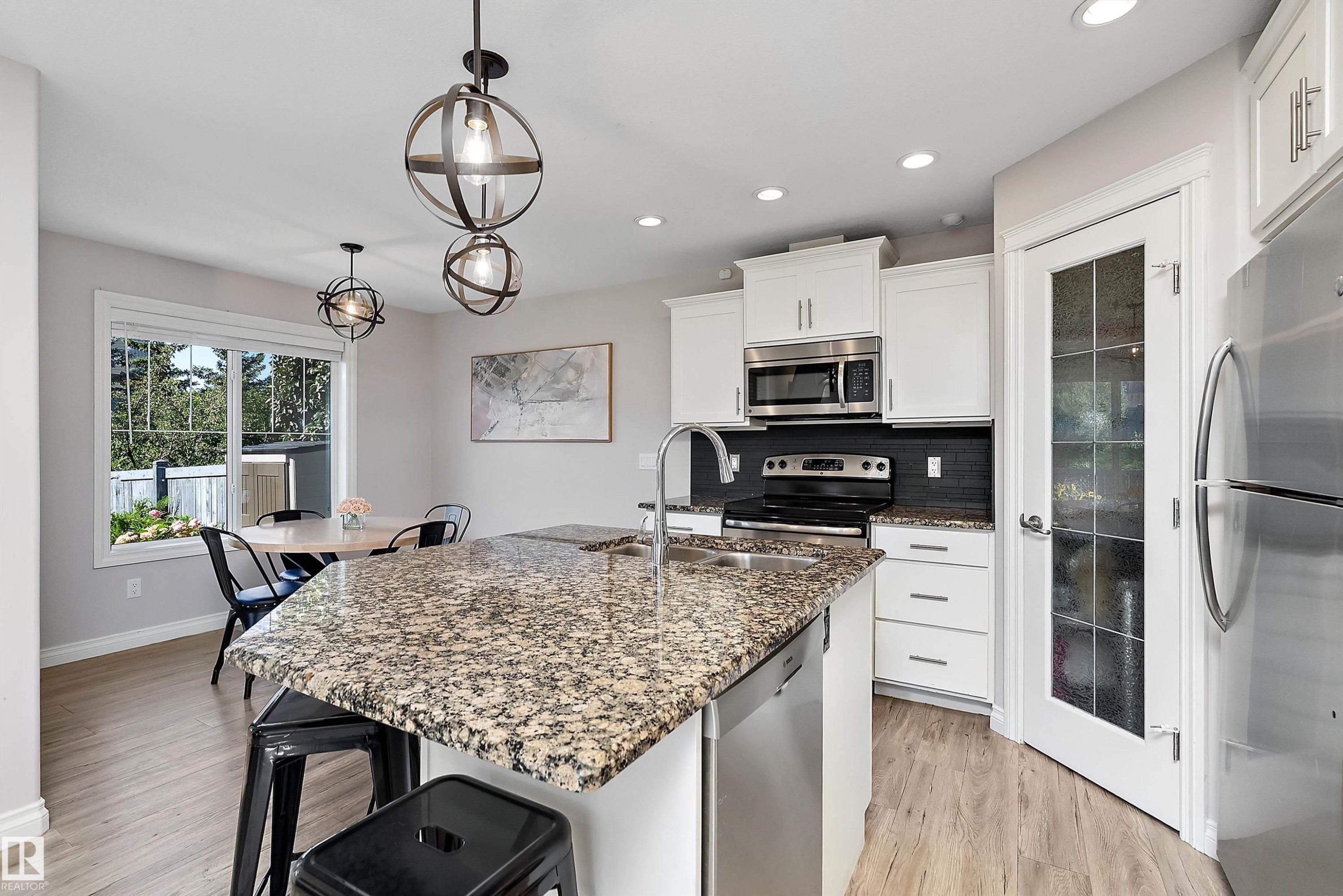 3893 Gallinger Loop Nw, Edmonton, AB
