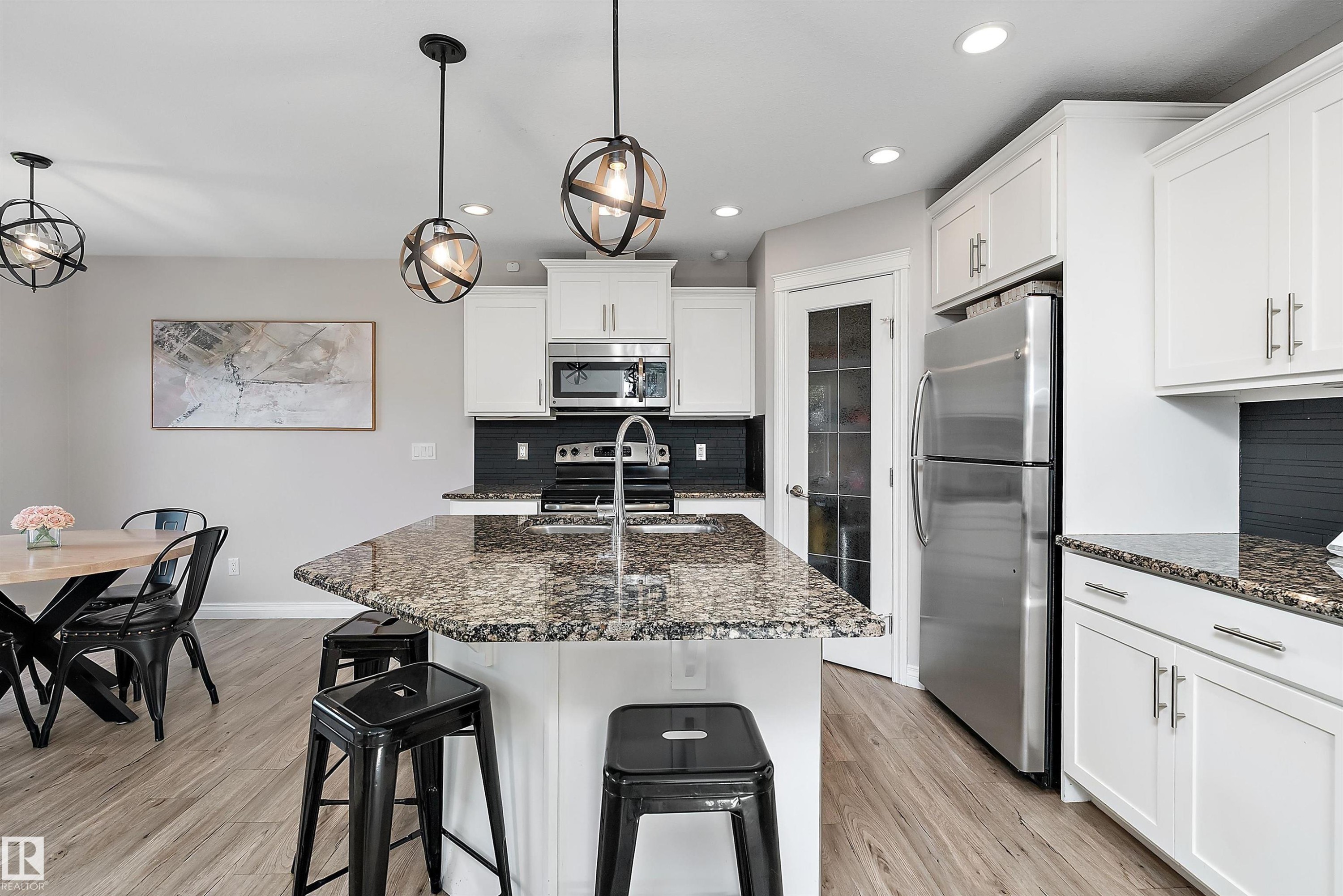 3893 Gallinger Loop Nw, Edmonton, AB