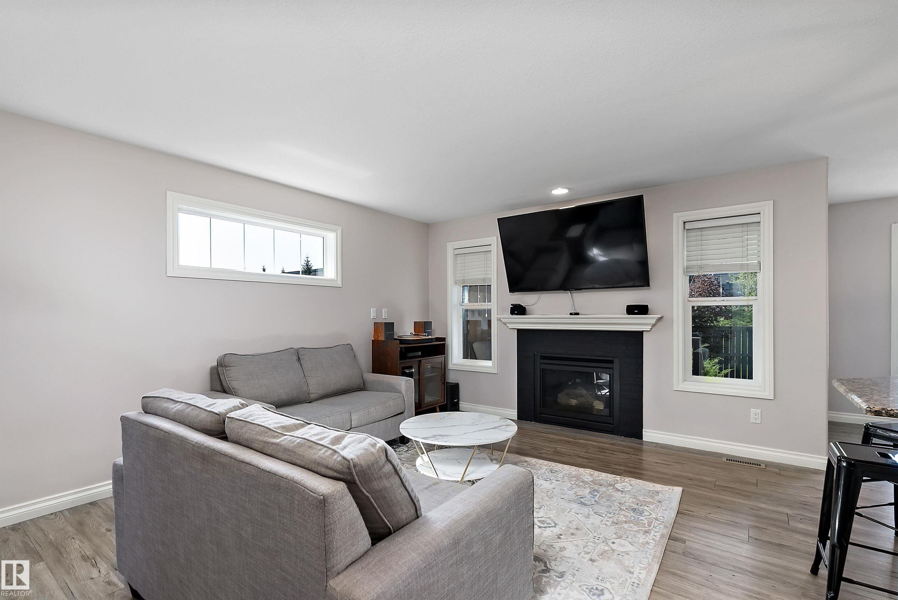 3893 Gallinger Loop Nw, Edmonton, AB
