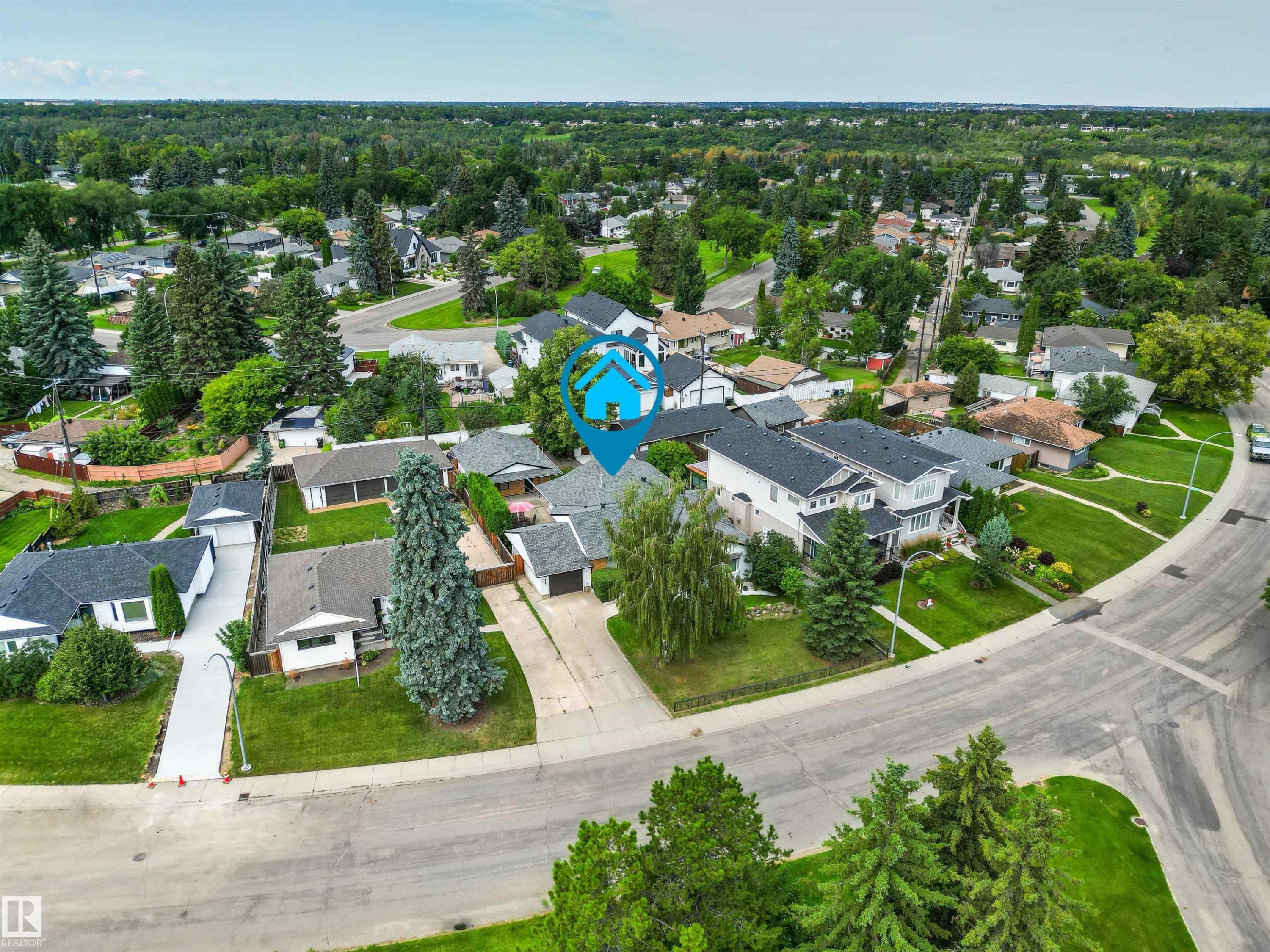 4704 106A Avenue Nw, Edmonton, AB