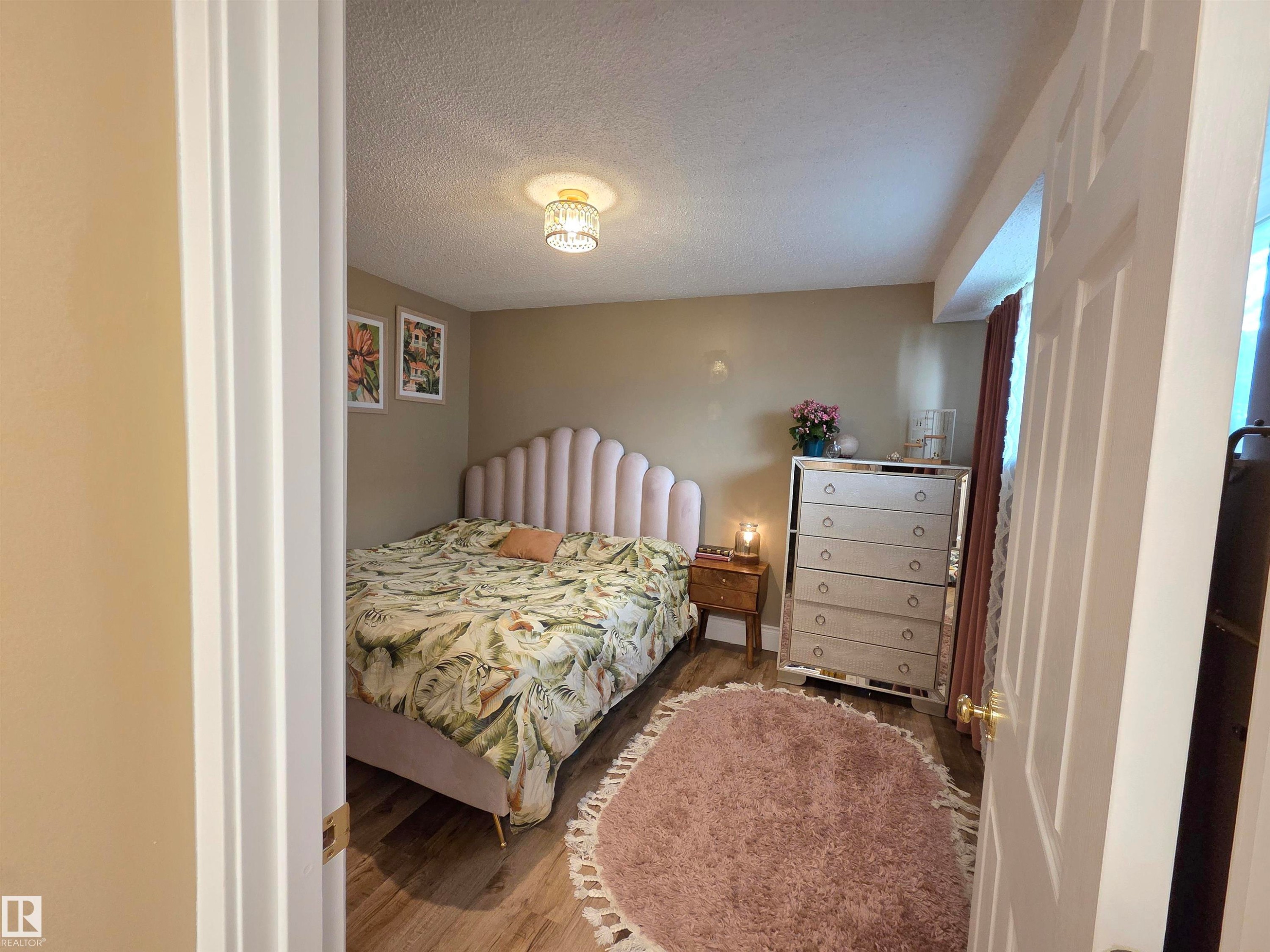 623 Willow Court Nw, Edmonton, AB