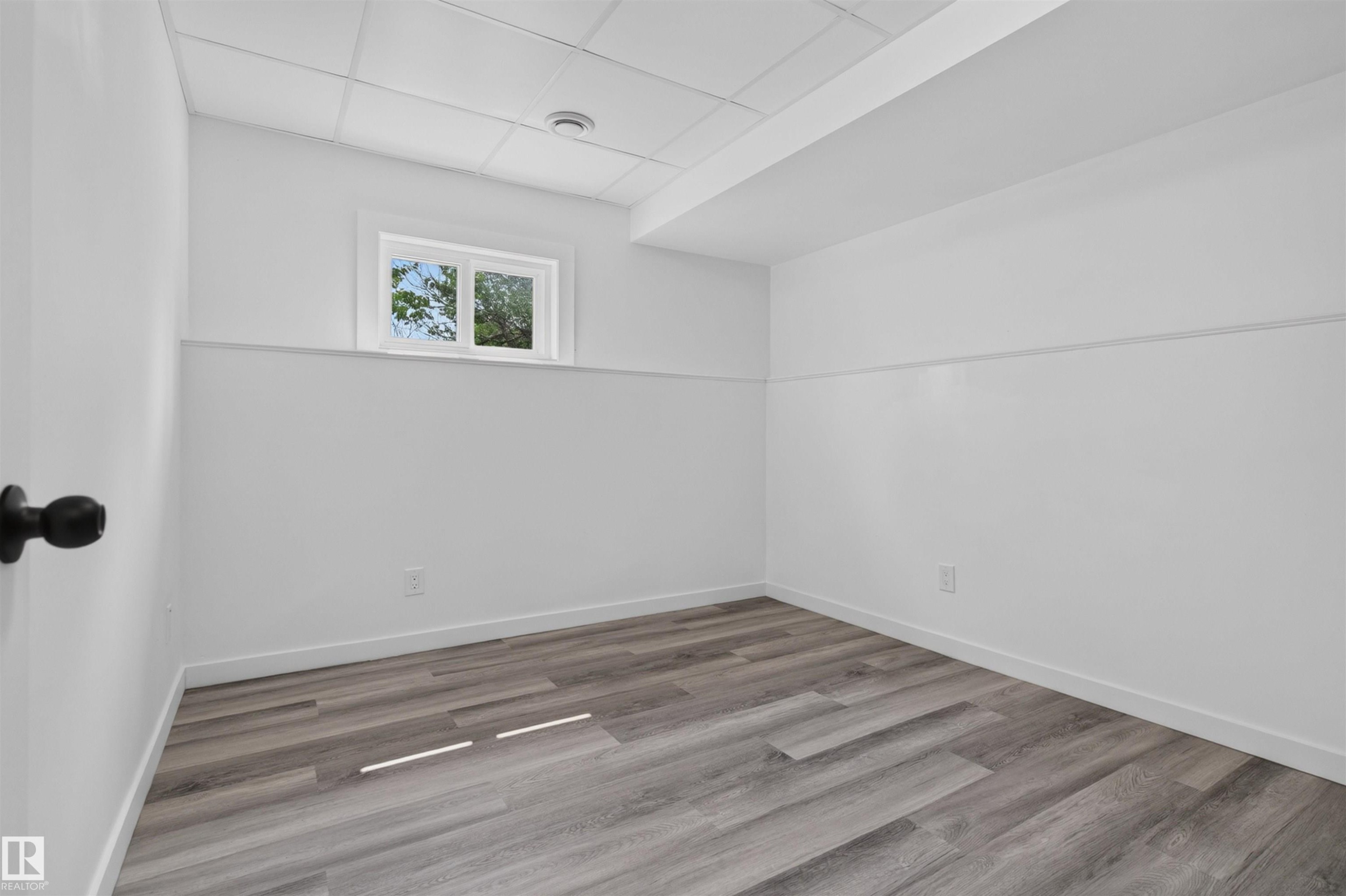 27 Kiniski Crescent Nw, Edmonton, AB