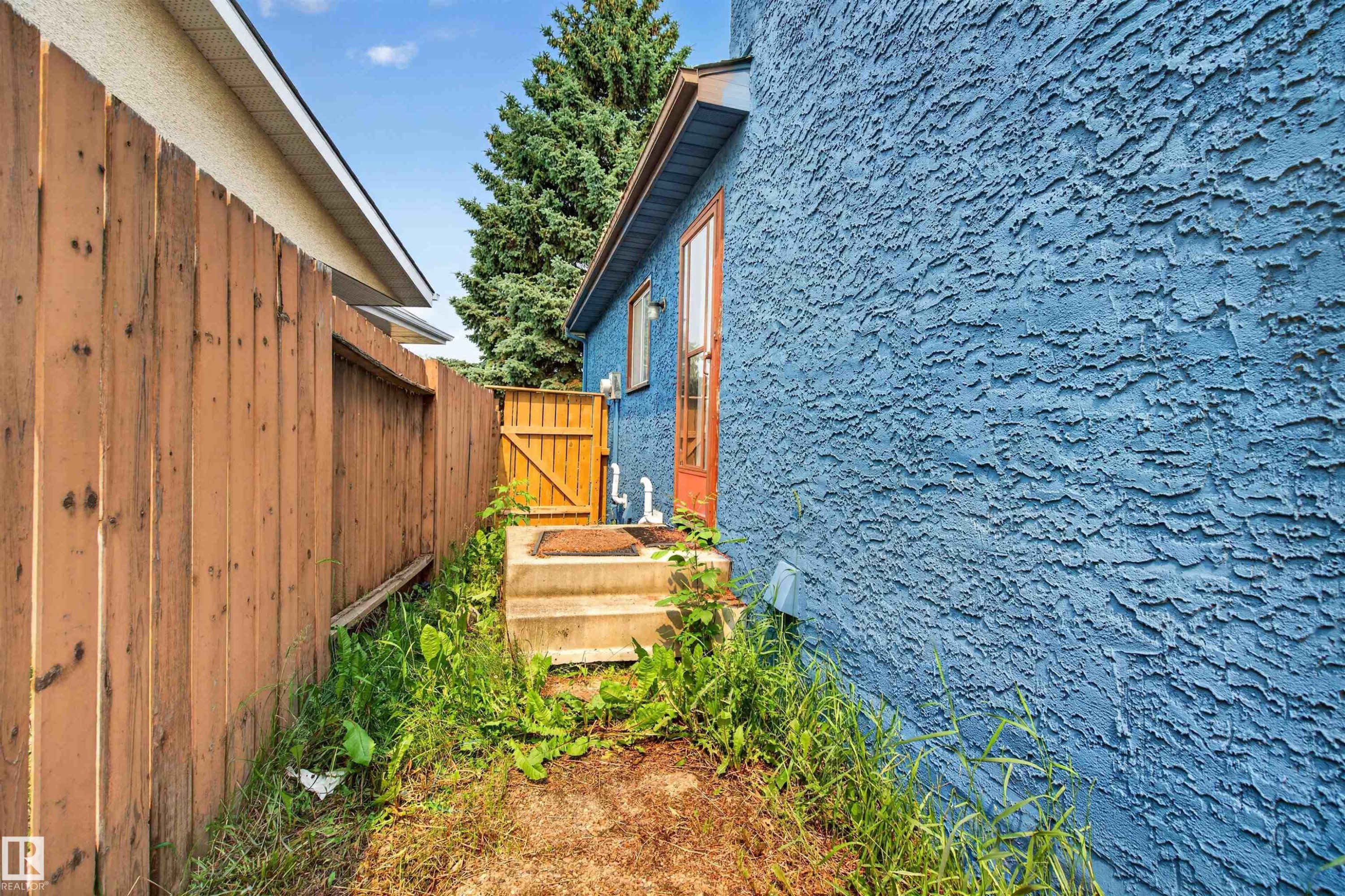 27 Kiniski Crescent Nw, Edmonton, AB