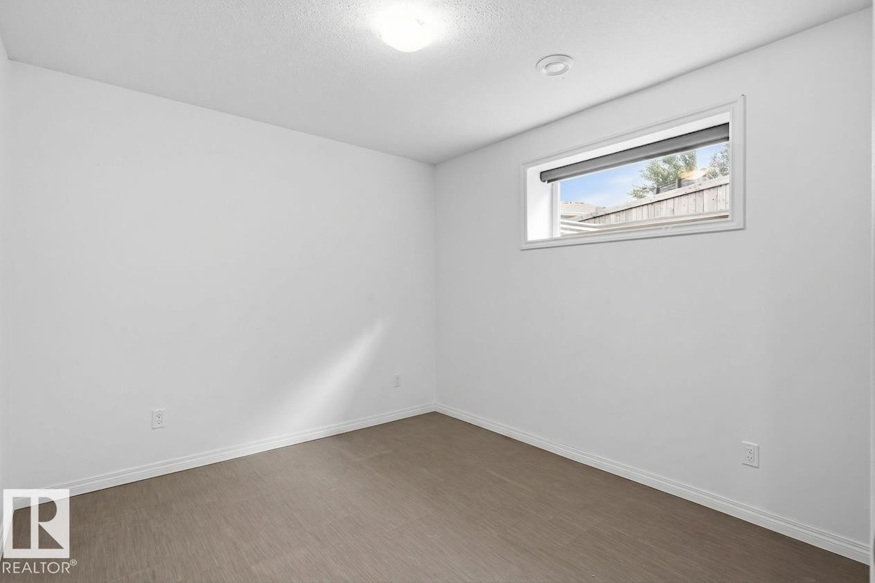 12825 207 Street Nw, Edmonton, AB