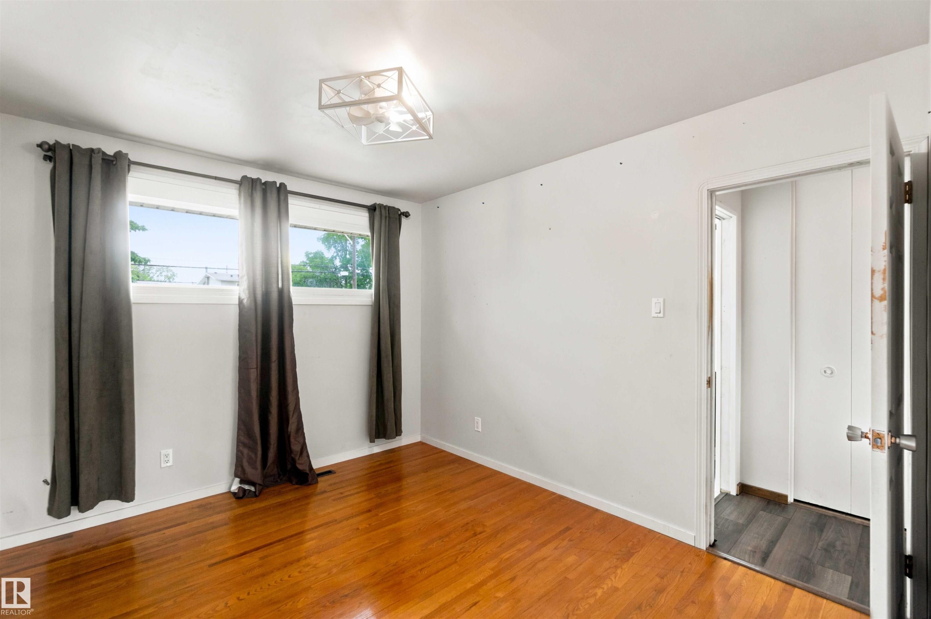 13820 63 Street Nw, Edmonton, AB