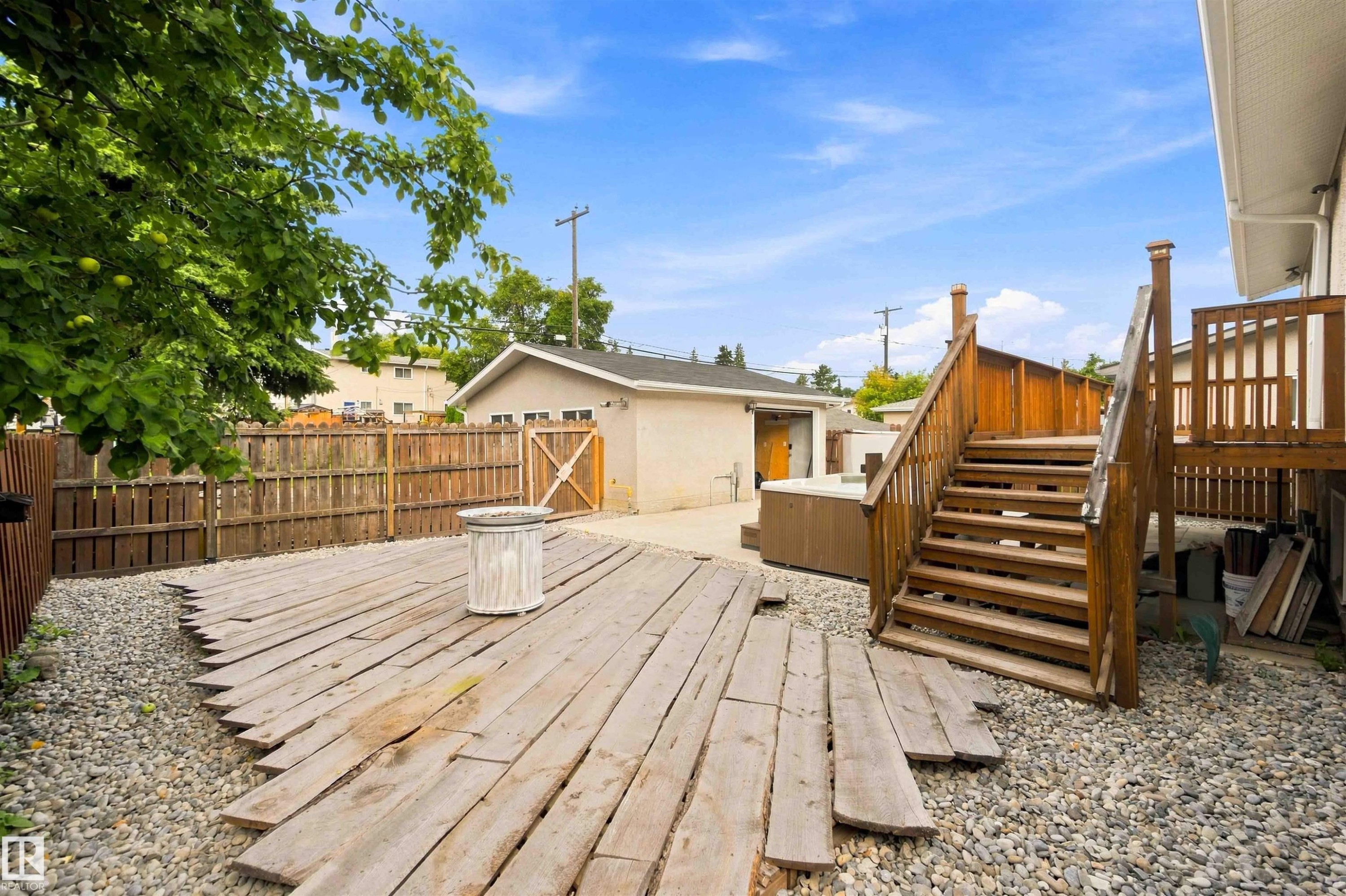 13820 63 Street Nw, Edmonton, AB