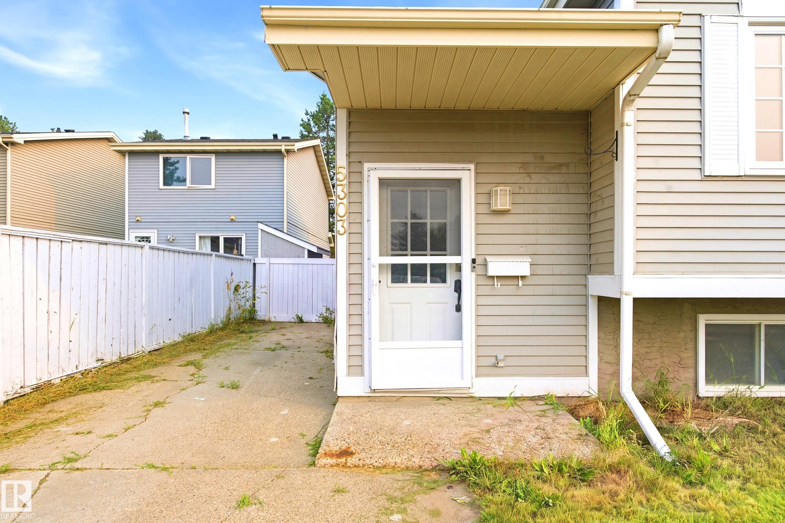 5303 21 Avenue Nw, Edmonton, AB - Outdoor With Exterior