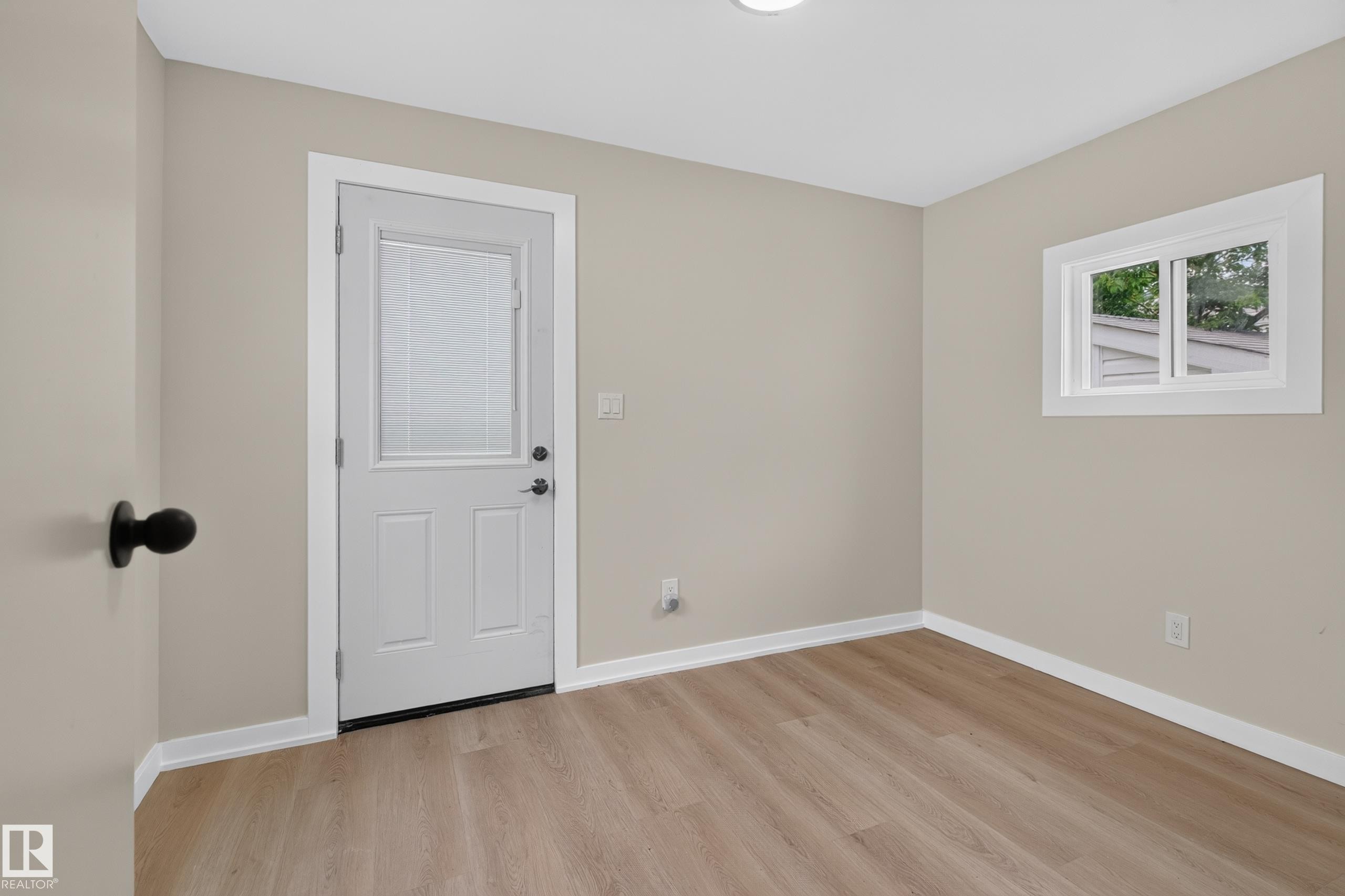 20 West View Bv Northwest, Edmonton, AB