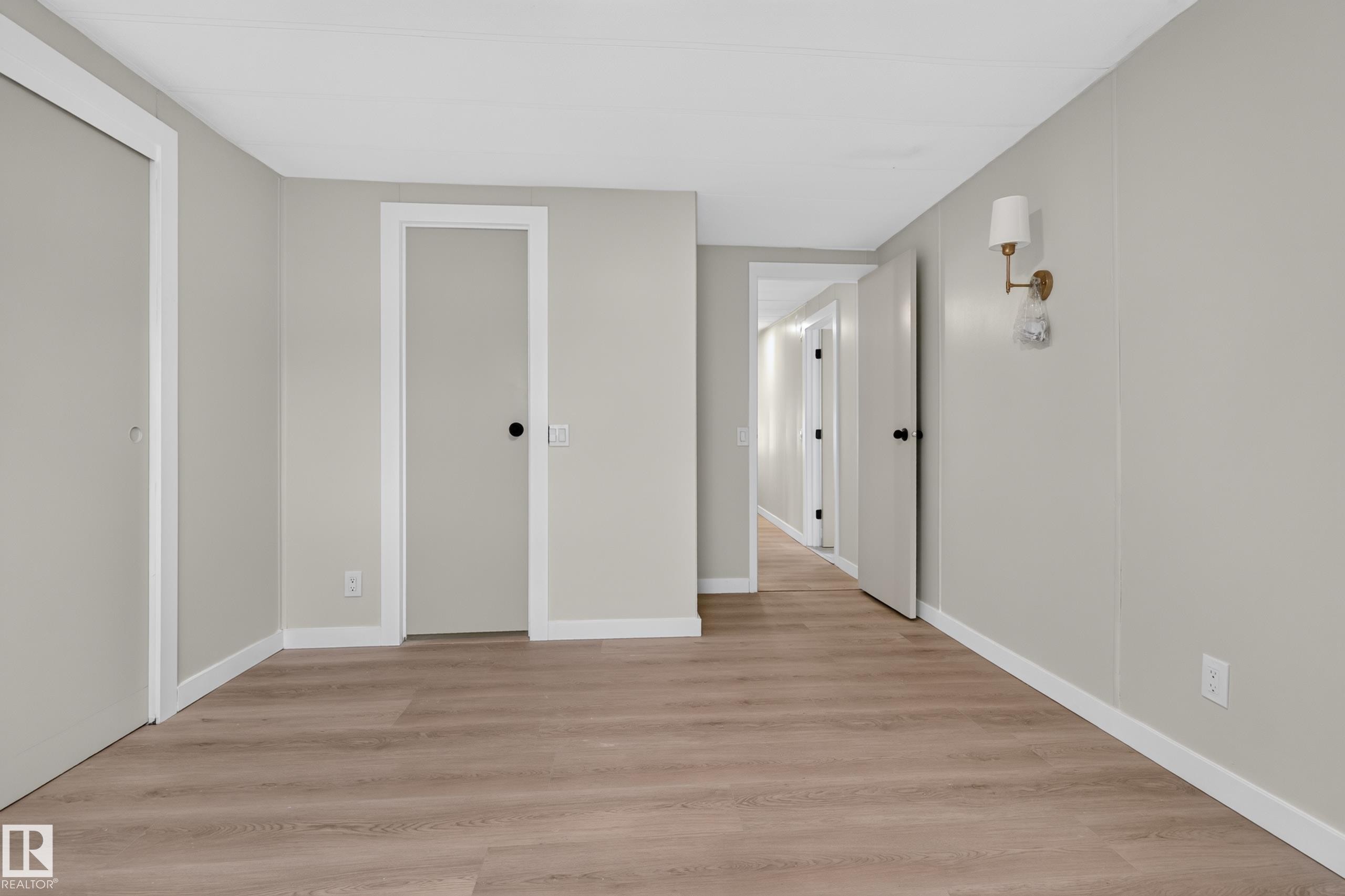 20 West View Bv Northwest, Edmonton, AB