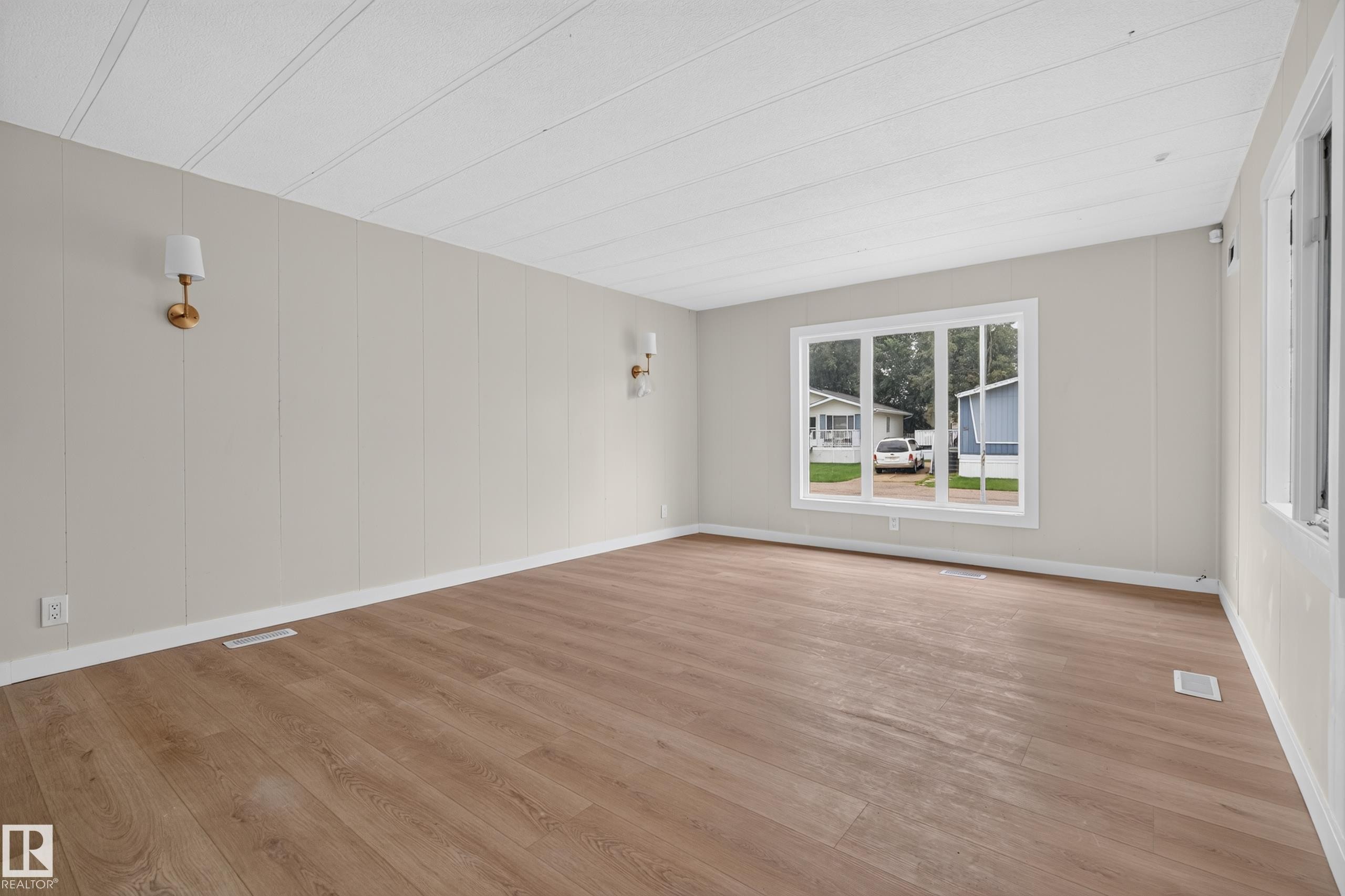 20 West View Bv Northwest, Edmonton, AB