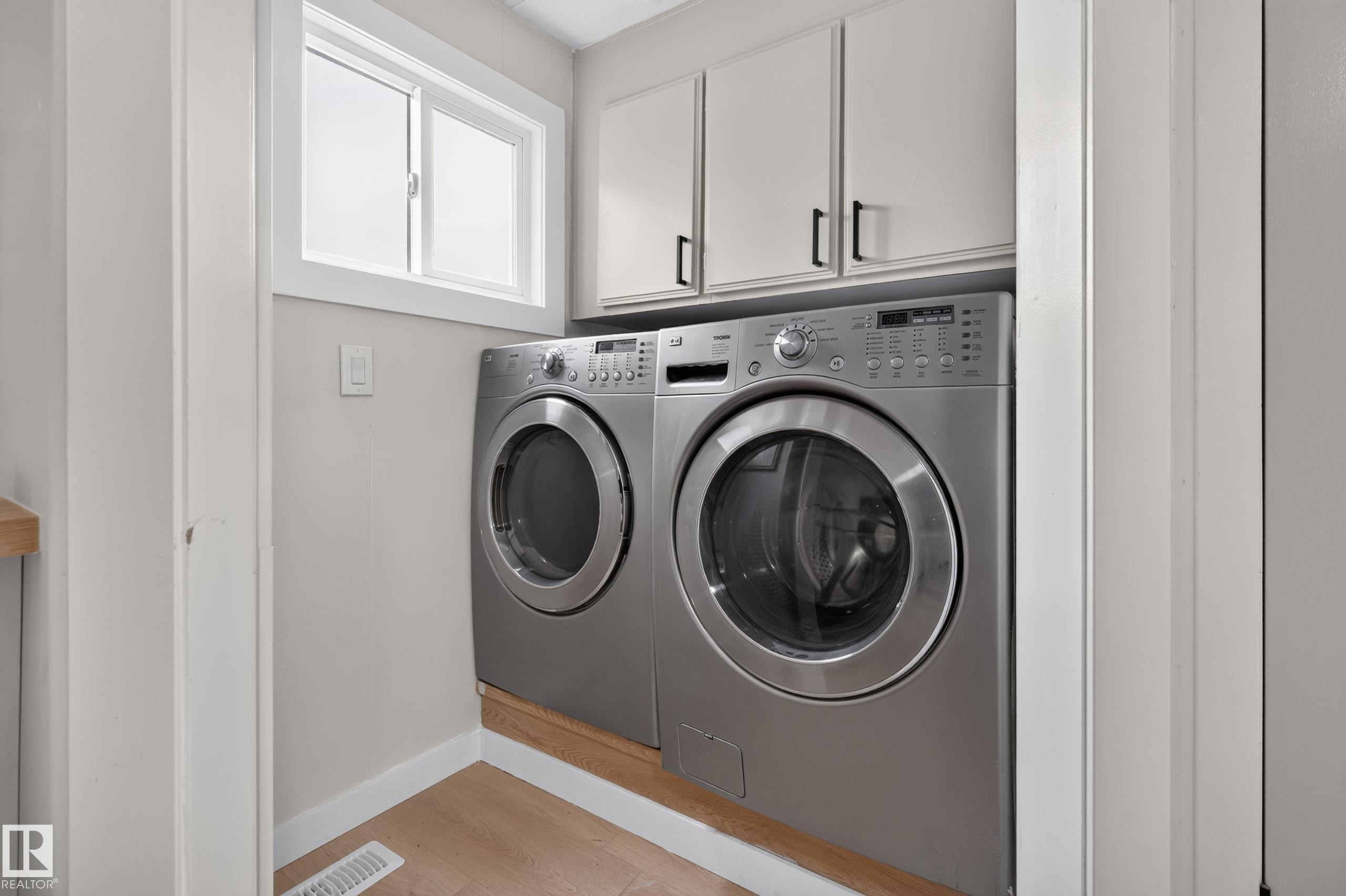 20 West View Bv Northwest, Edmonton, AB