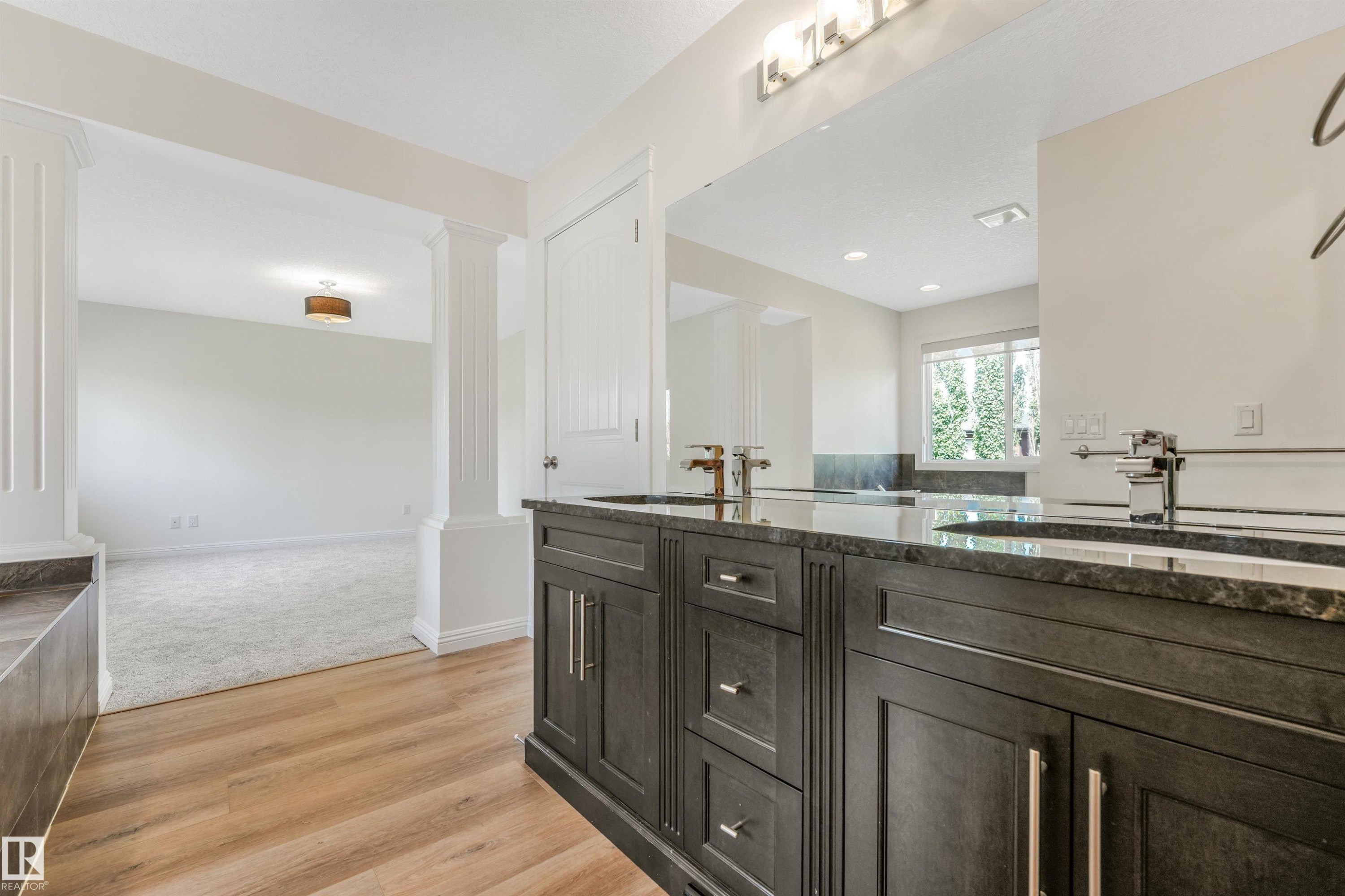 2288 Warry Loop Sw, Edmonton, AB