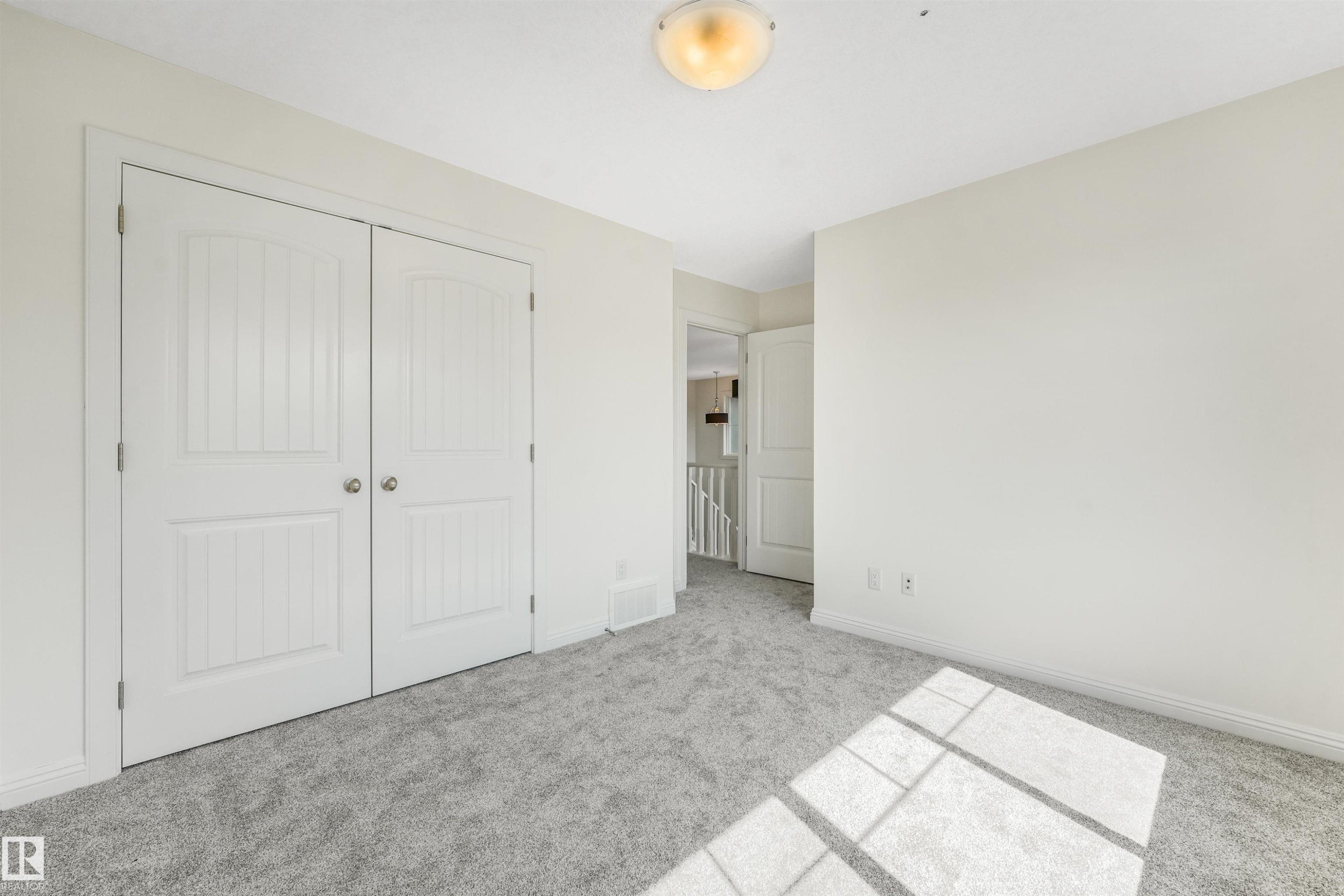 2288 Warry Loop Sw, Edmonton, AB