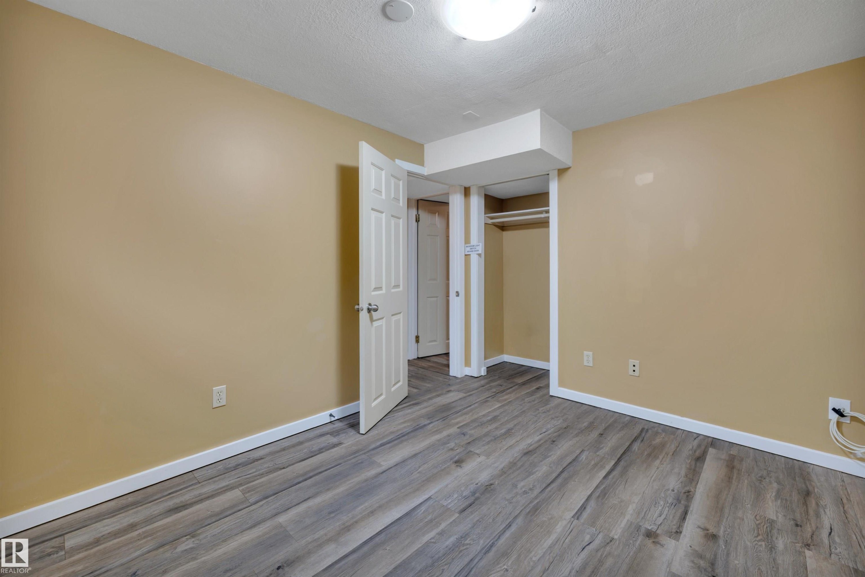 12015 124 Street Nw, Edmonton, AB