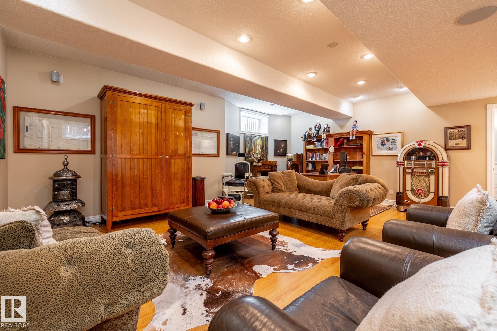 10834 125 Street Nw, Edmonton, AB