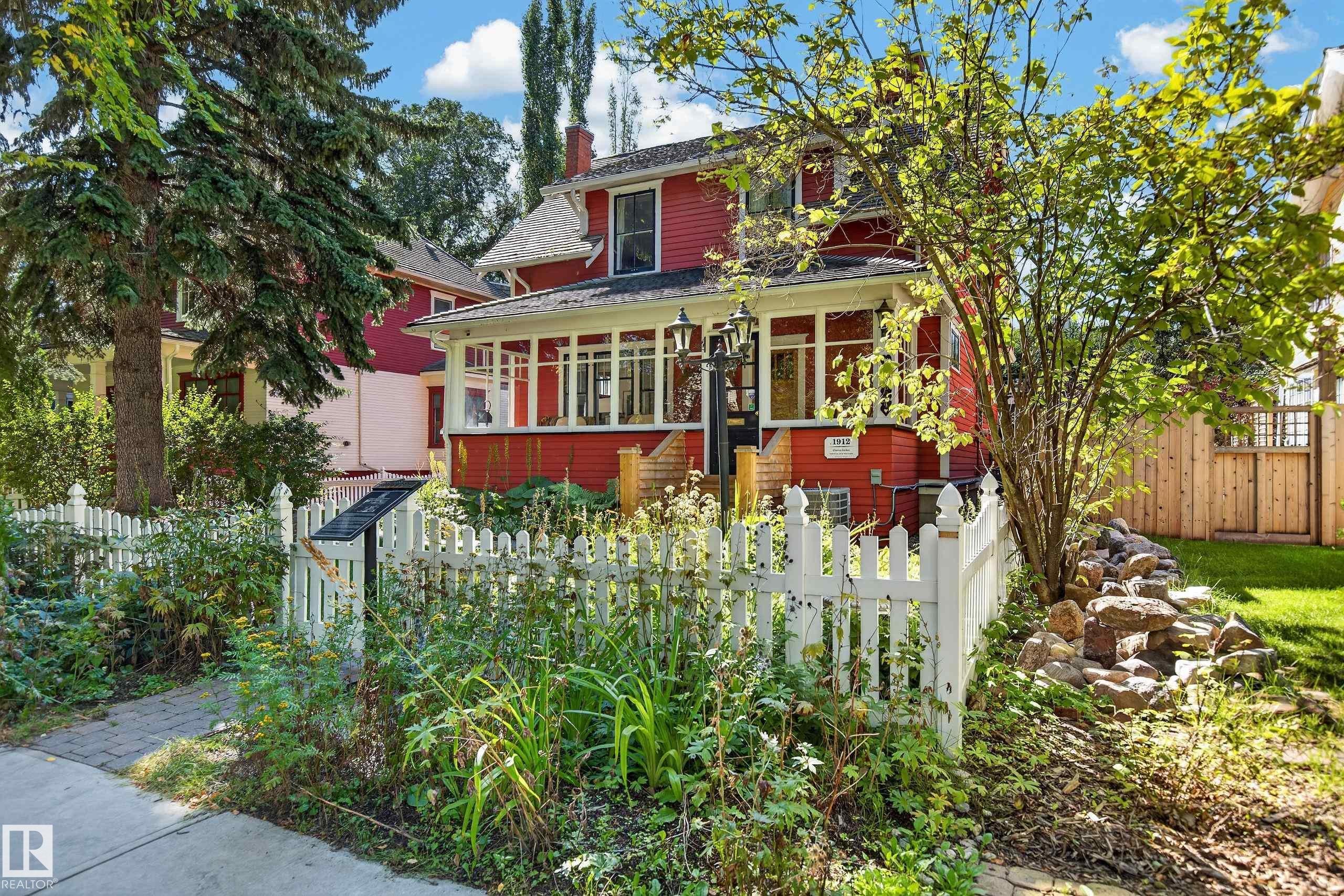 10834 125 Street Nw, Edmonton, AB