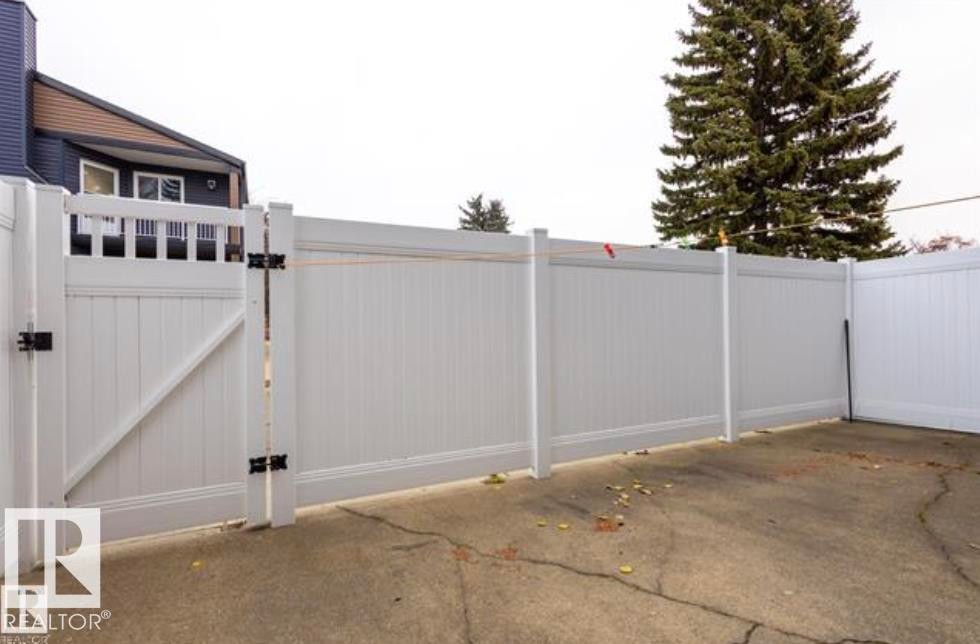 3530 42 Street Nw, Edmonton, AB