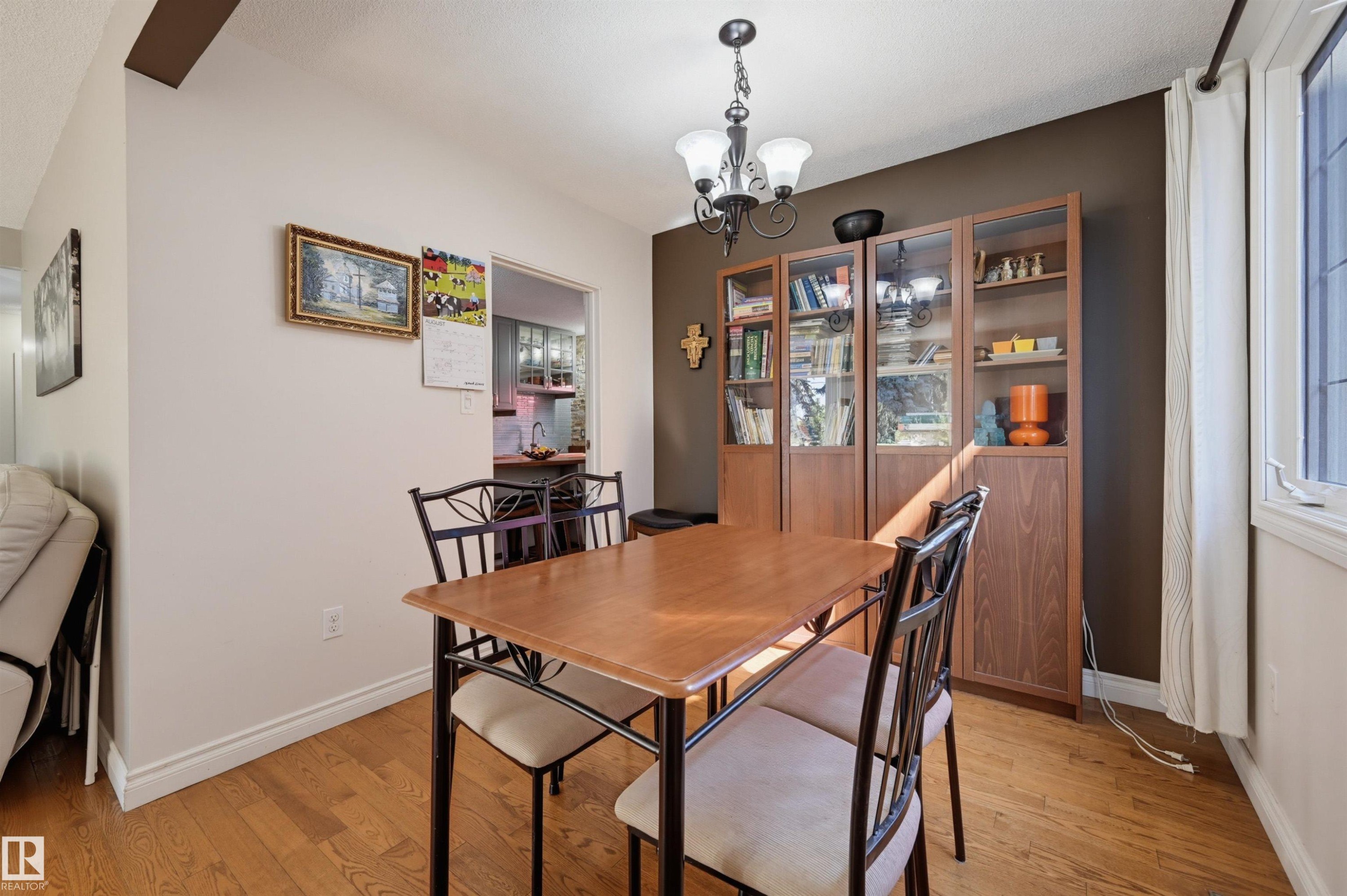 8819 142 Street Nw, Edmonton, AB