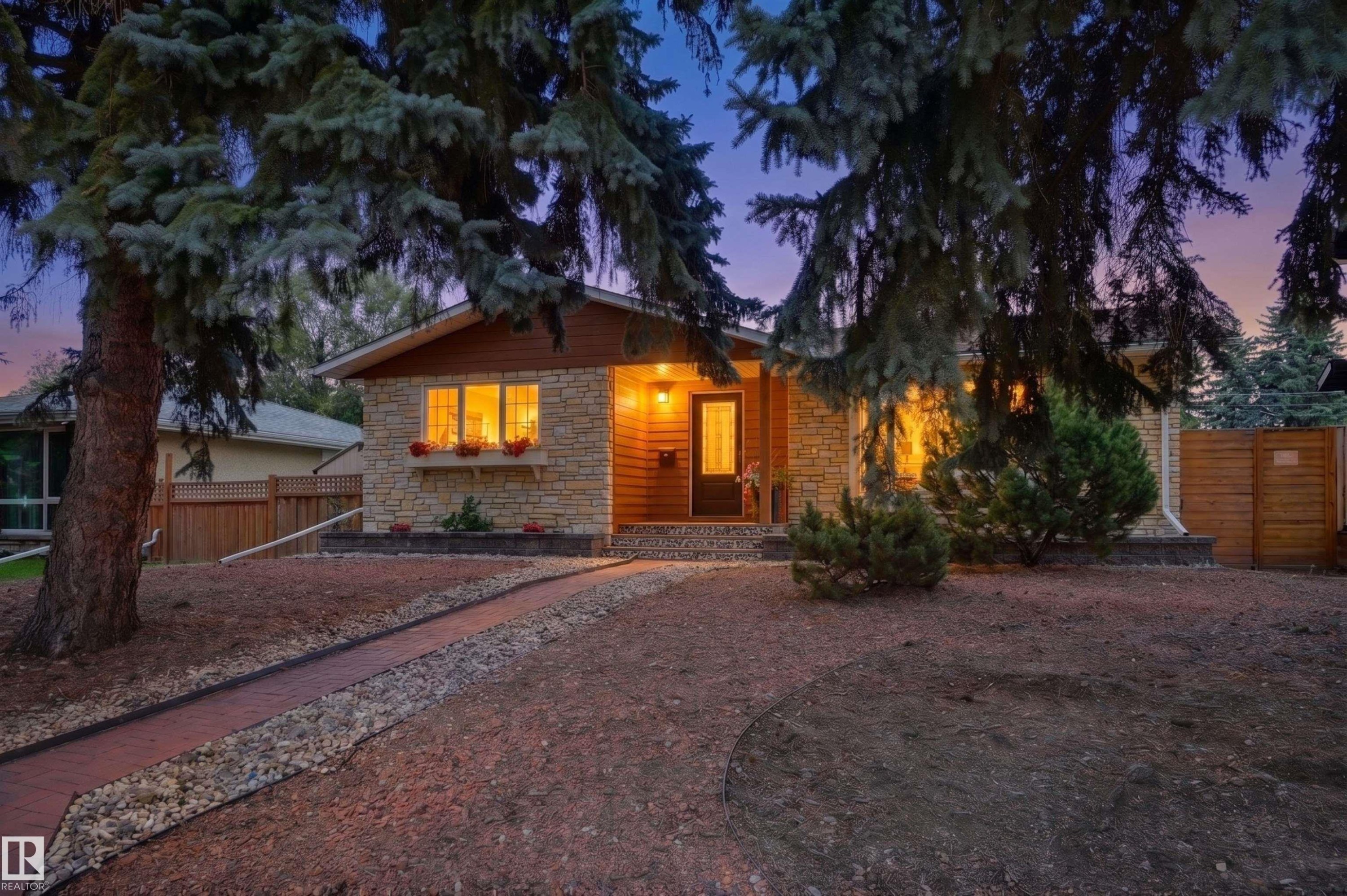 8819 142 Street Nw, Edmonton, AB