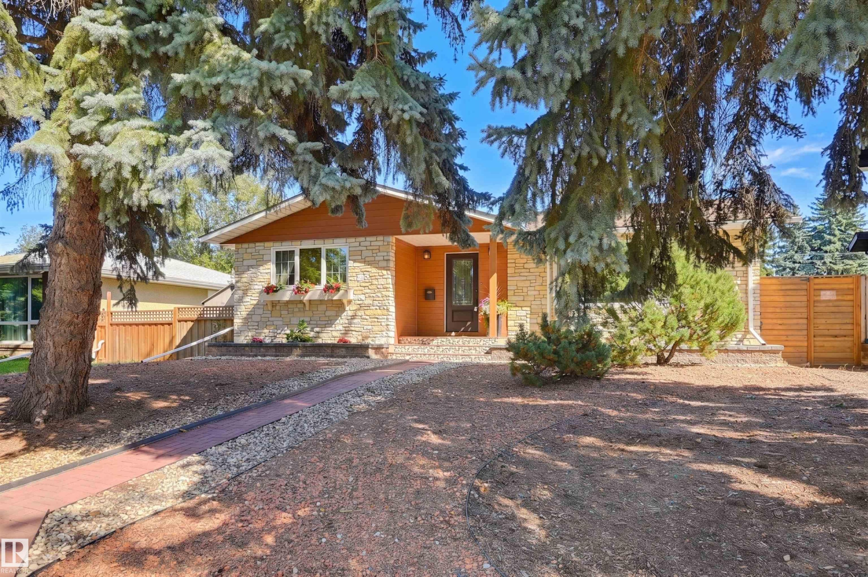 8819 142 Street Nw, Edmonton, AB