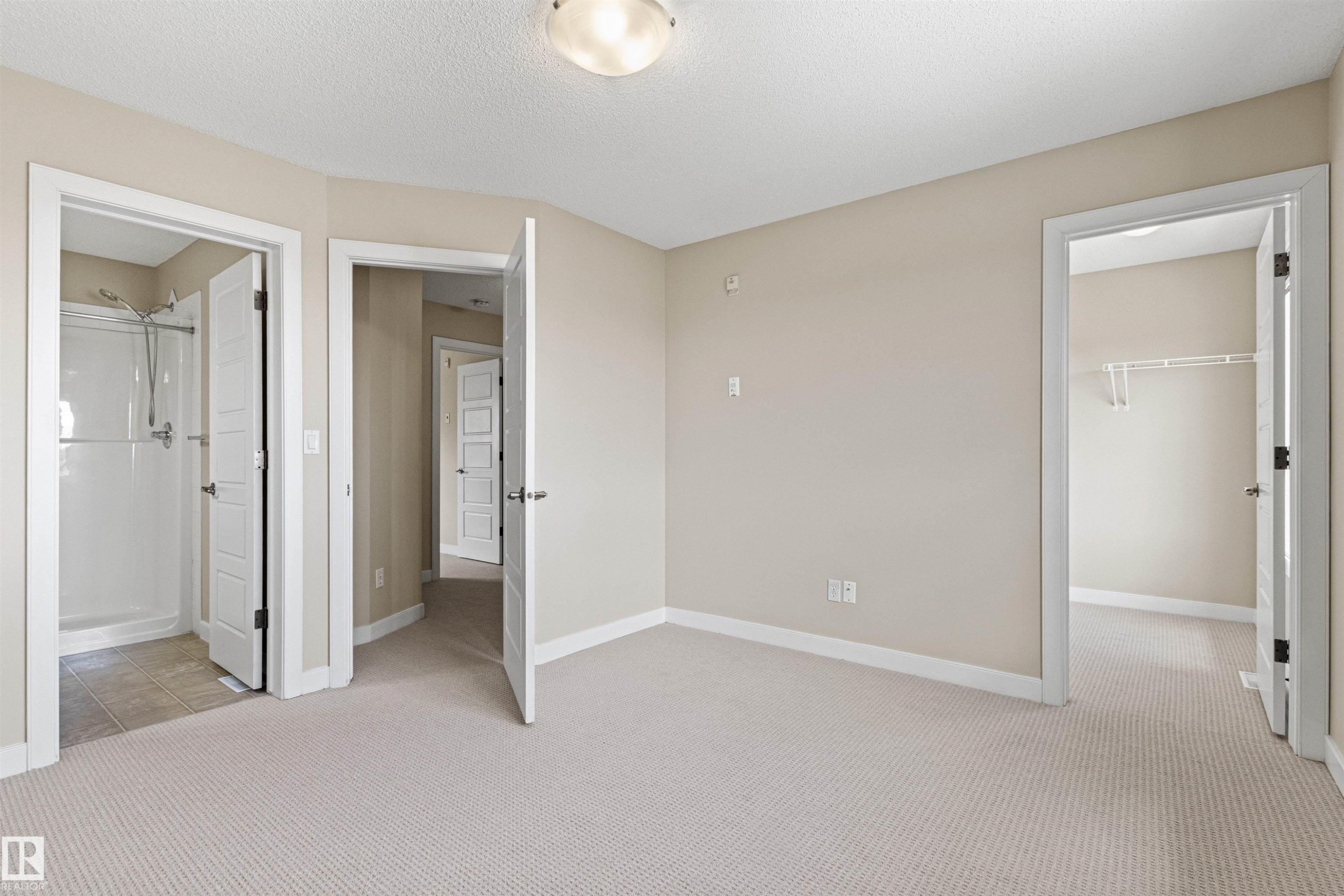 #39 13825 155 Av Nw, Edmonton, AB - Indoor