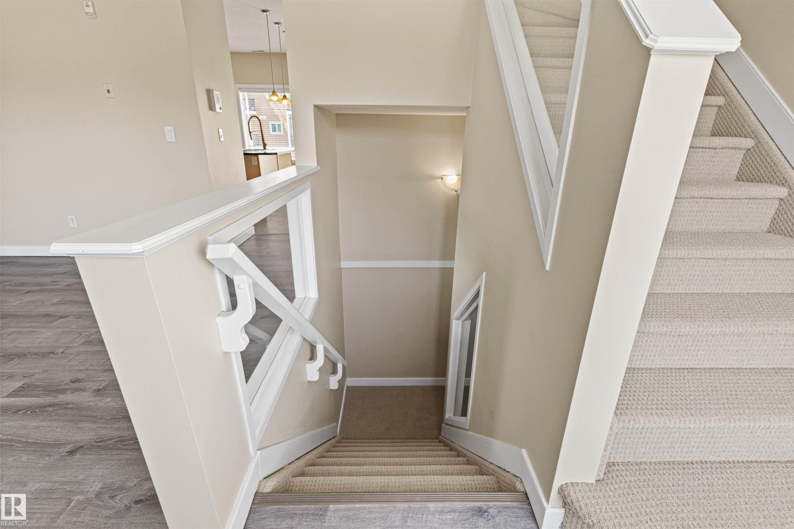 #39 13825 155 Av Nw, Edmonton, AB - Indoor Photo Showing Other Room
