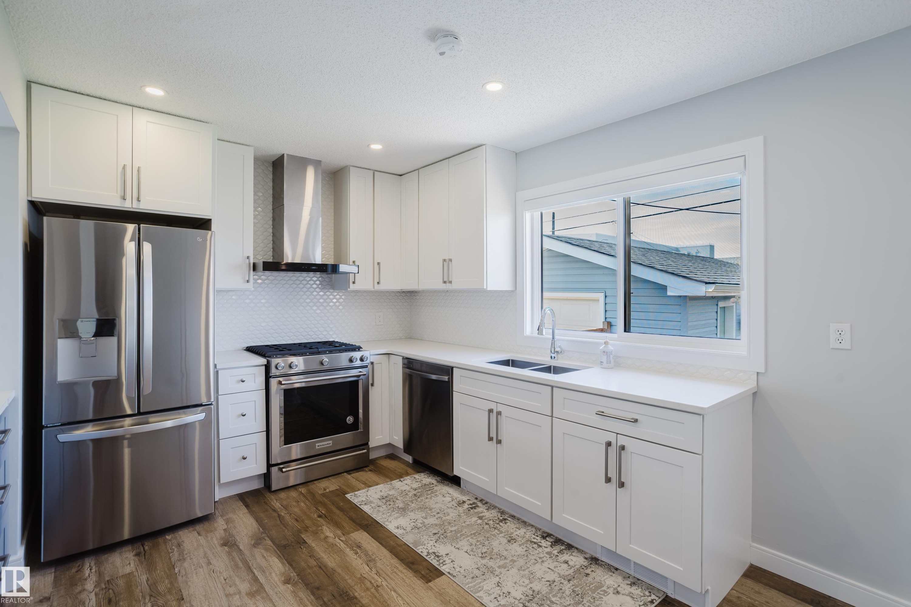 9330 162 Street Nw, Edmonton, AB