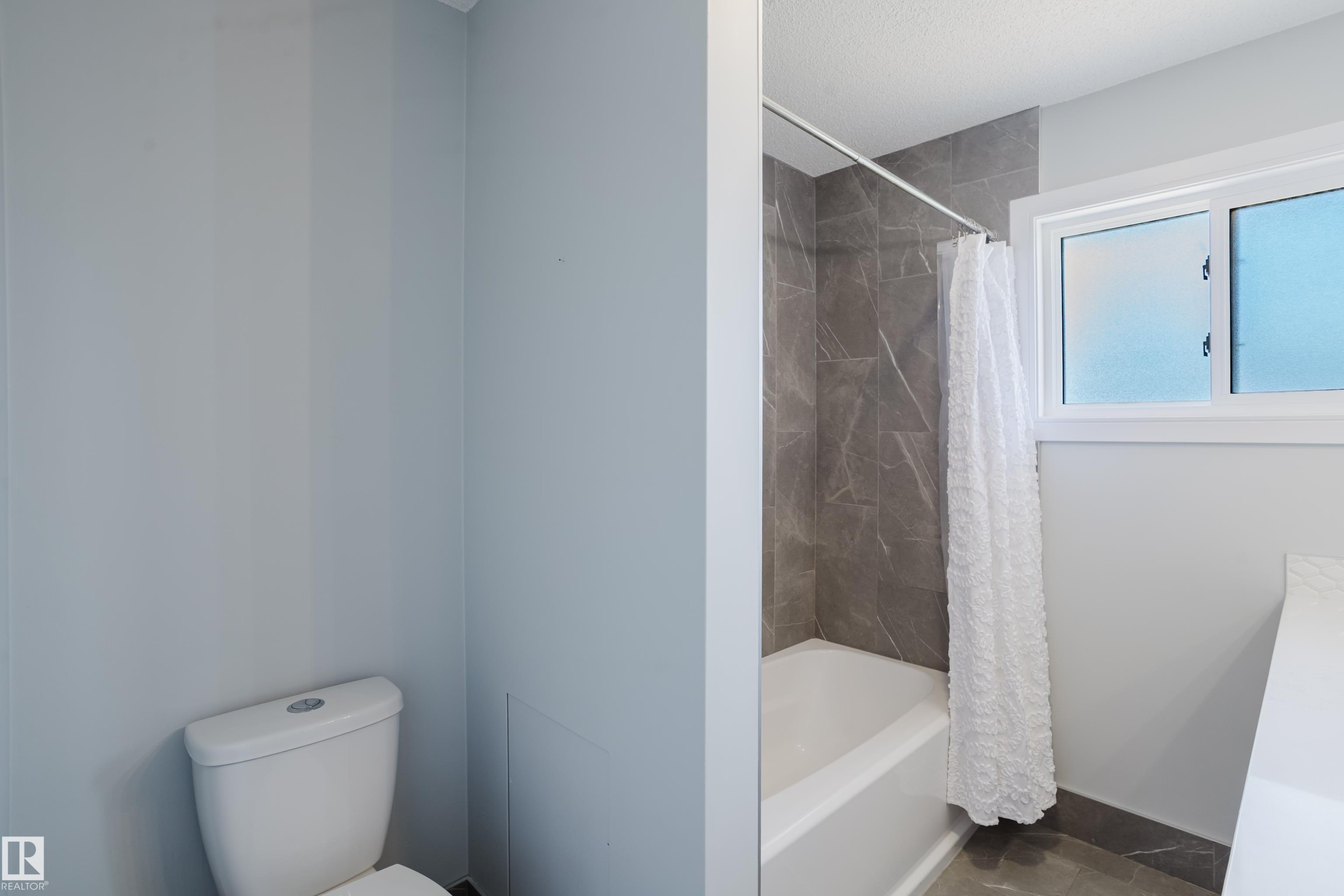 9330 162 Street Nw, Edmonton, AB