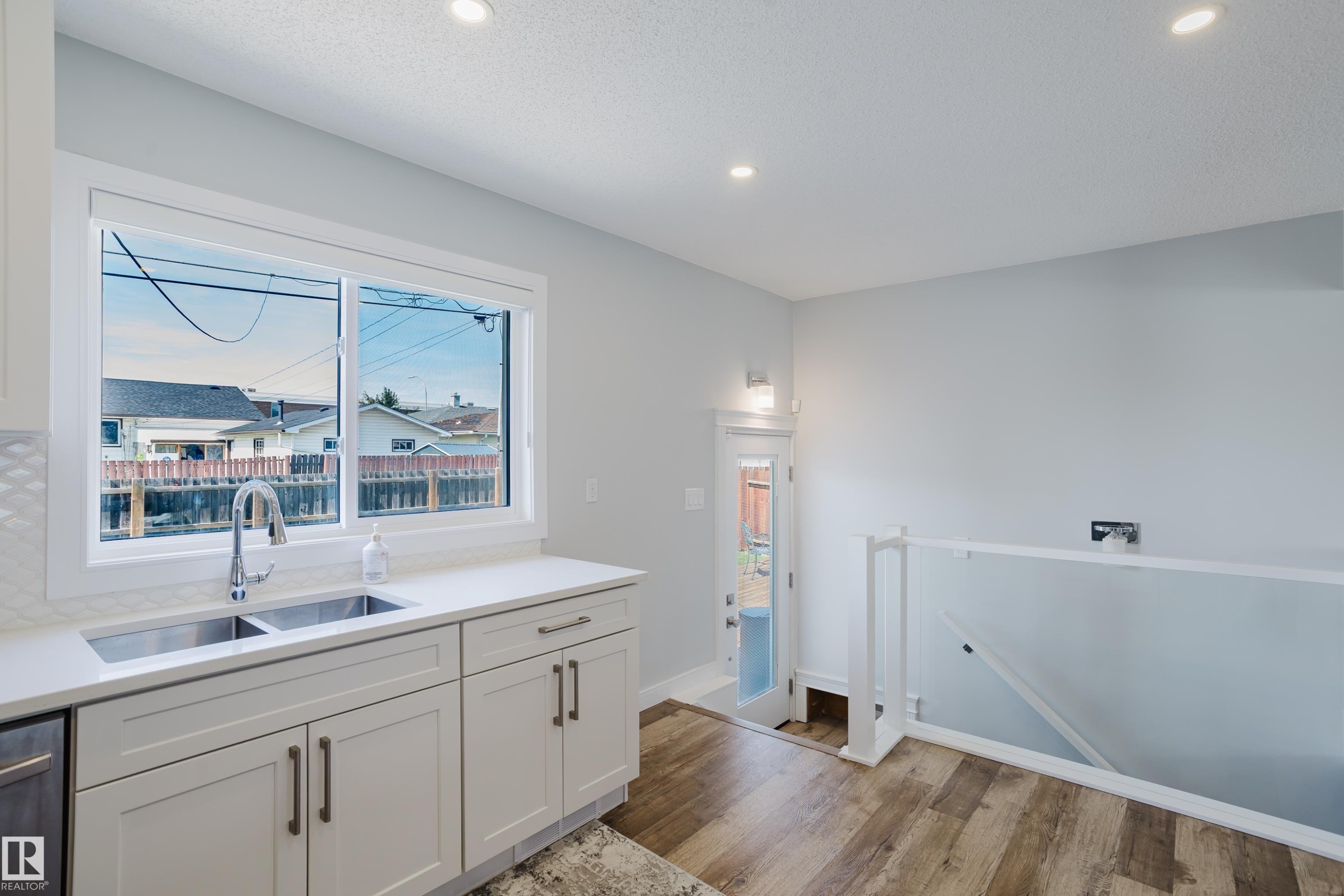9330 162 Street Nw, Edmonton, AB