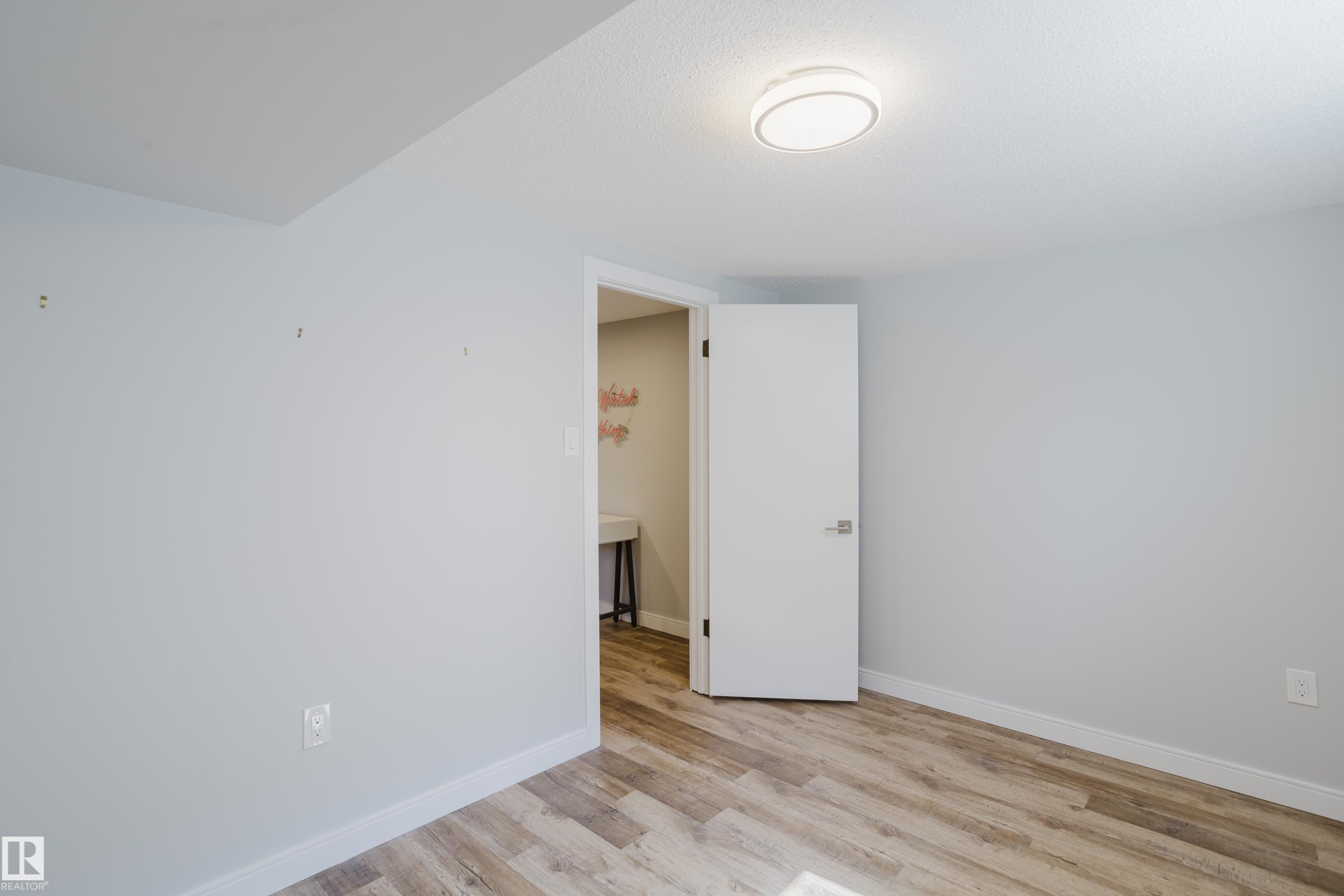 9330 162 Street Nw, Edmonton, AB