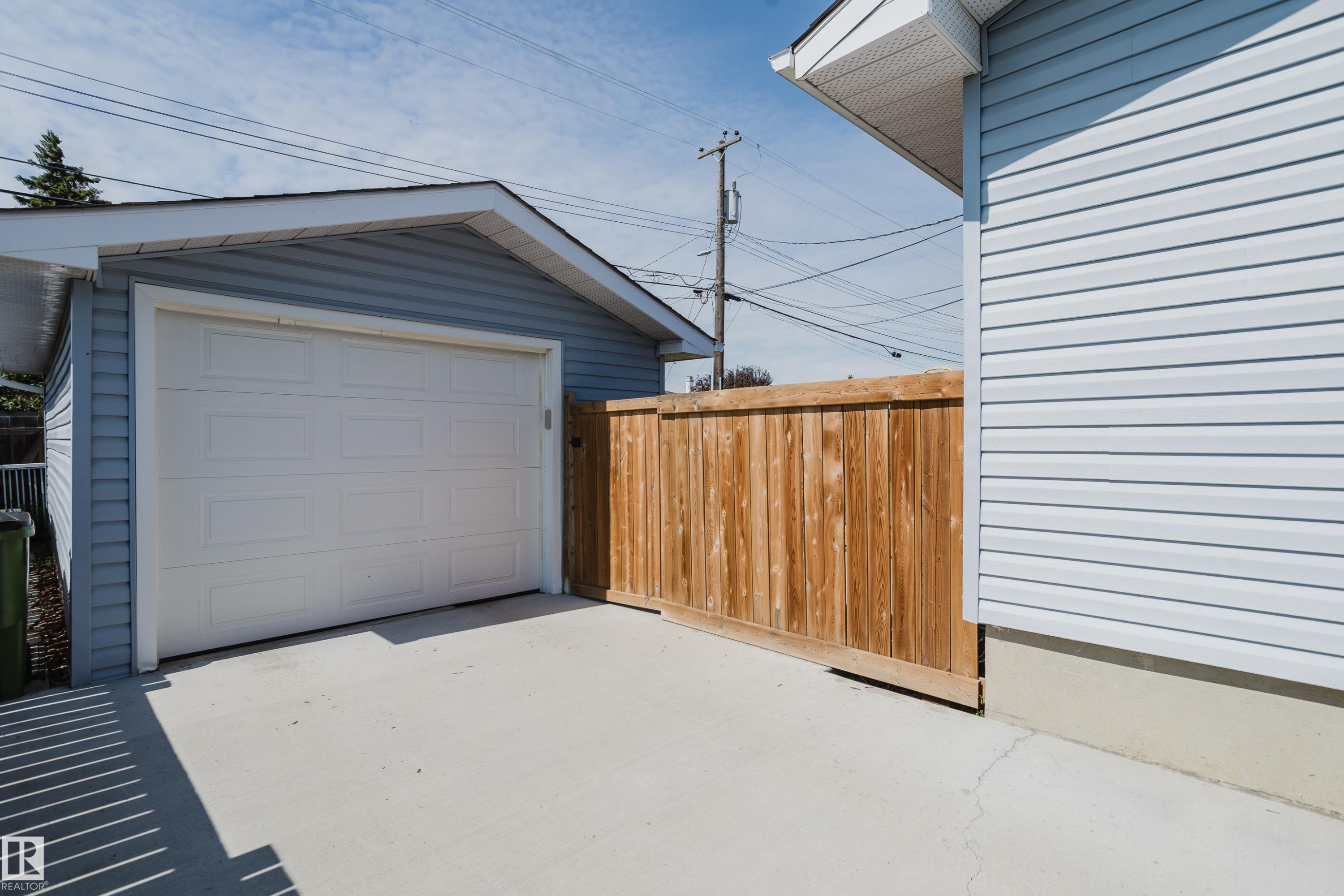 9330 162 Street Nw, Edmonton, AB
