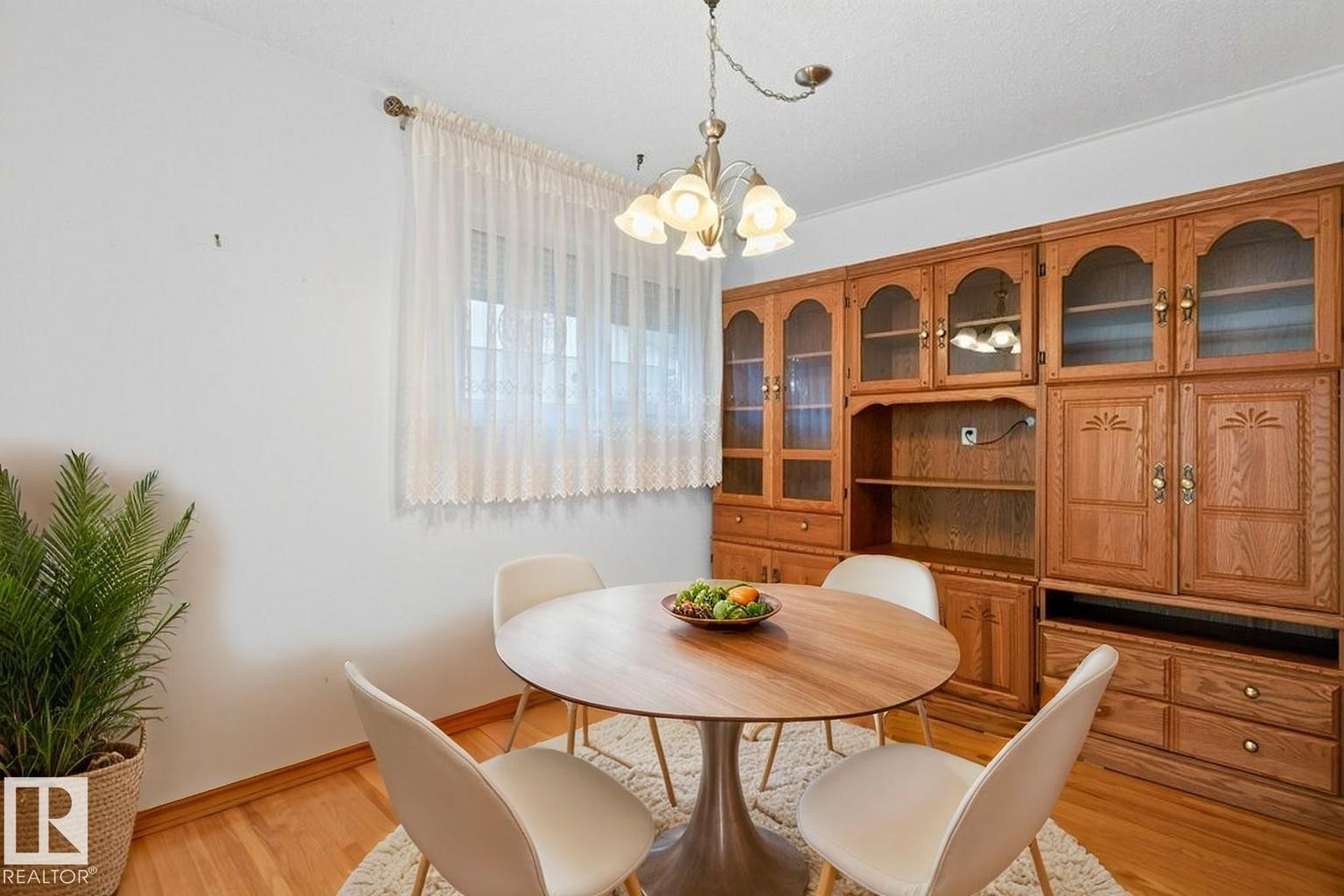 11042 152 Street Nw, Edmonton, AB