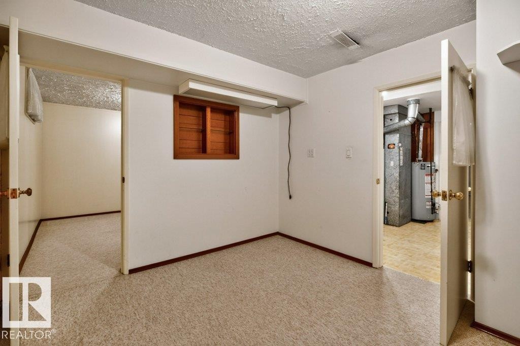 11042 152 Street Nw, Edmonton, AB