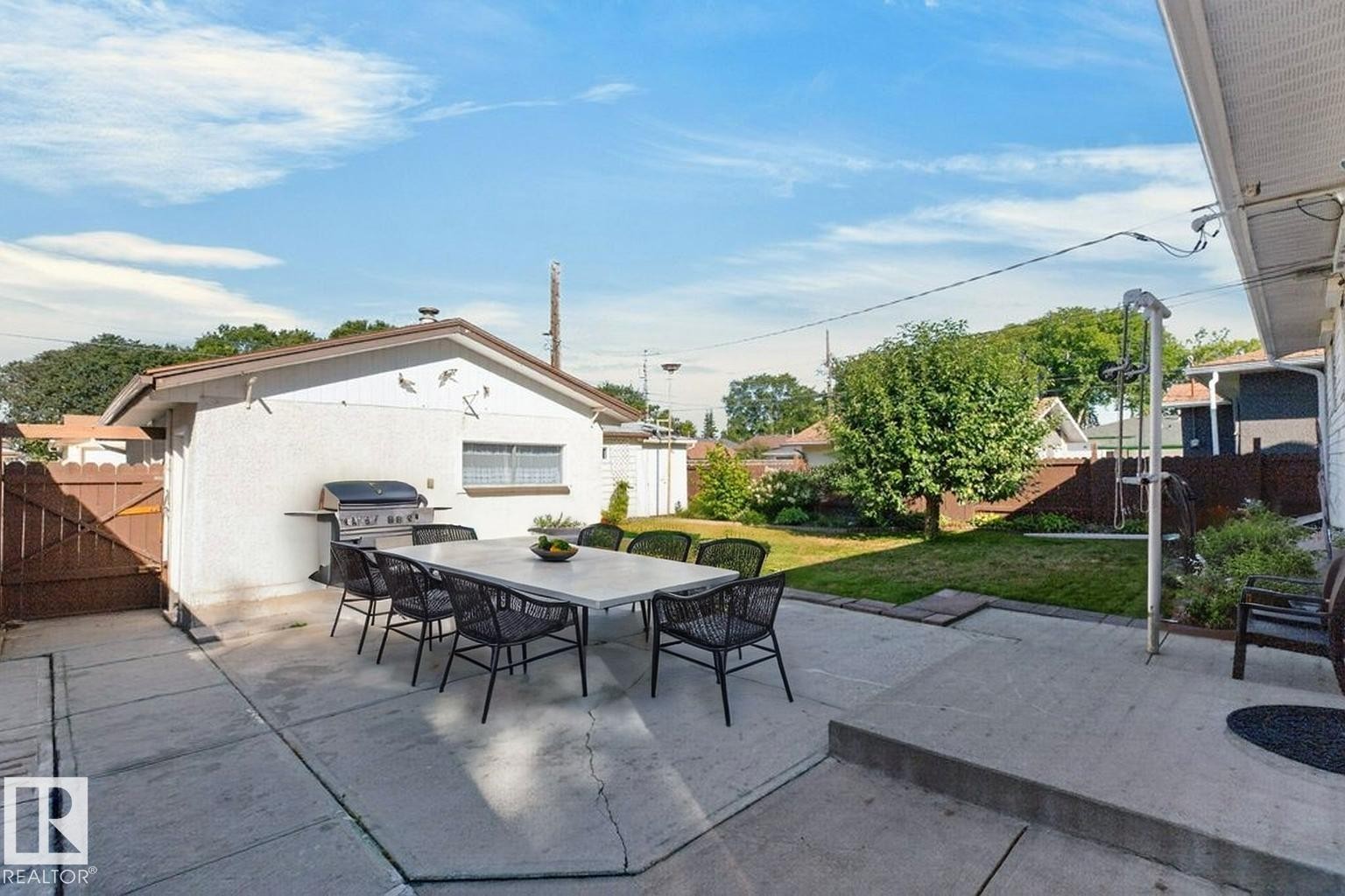 11042 152 Street Nw, Edmonton, AB