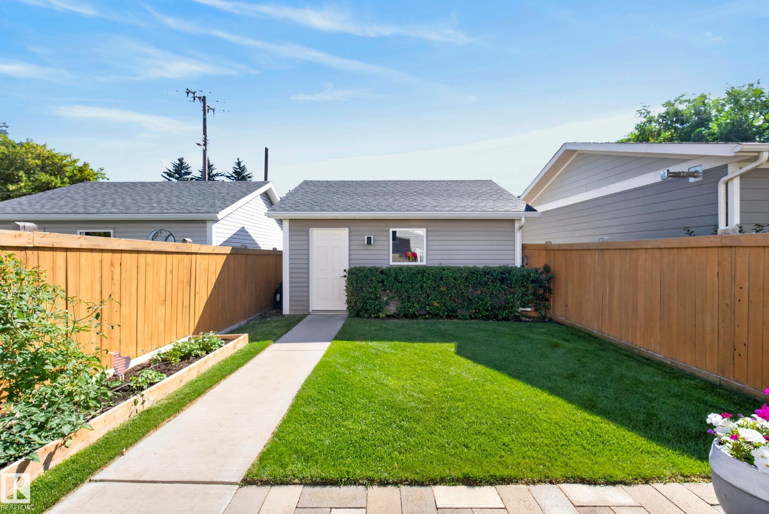 10937 130 Street Nw, Edmonton, AB
