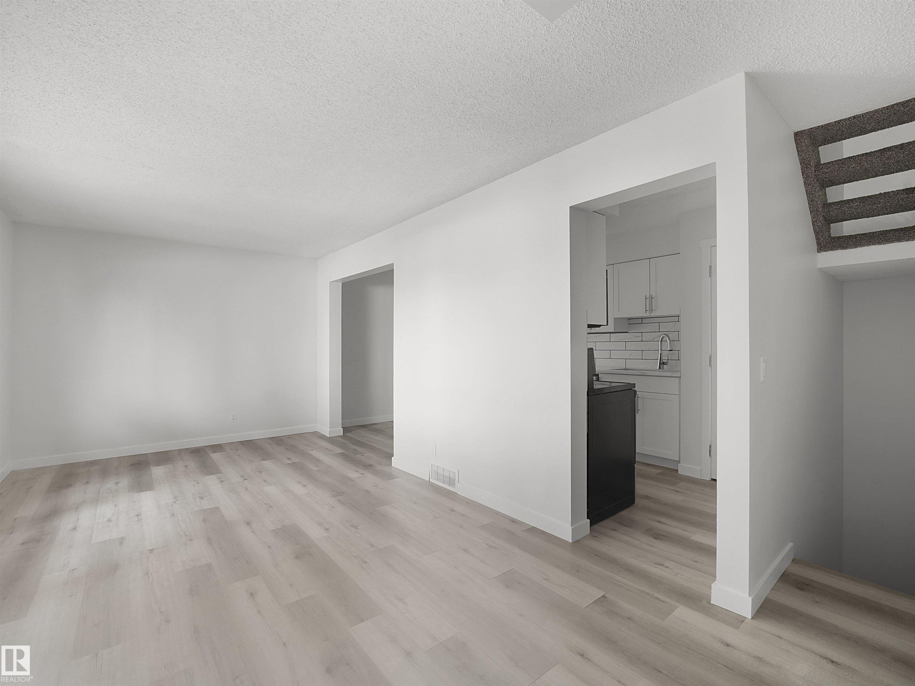 #6 14220 80 St Nw, Edmonton, AB