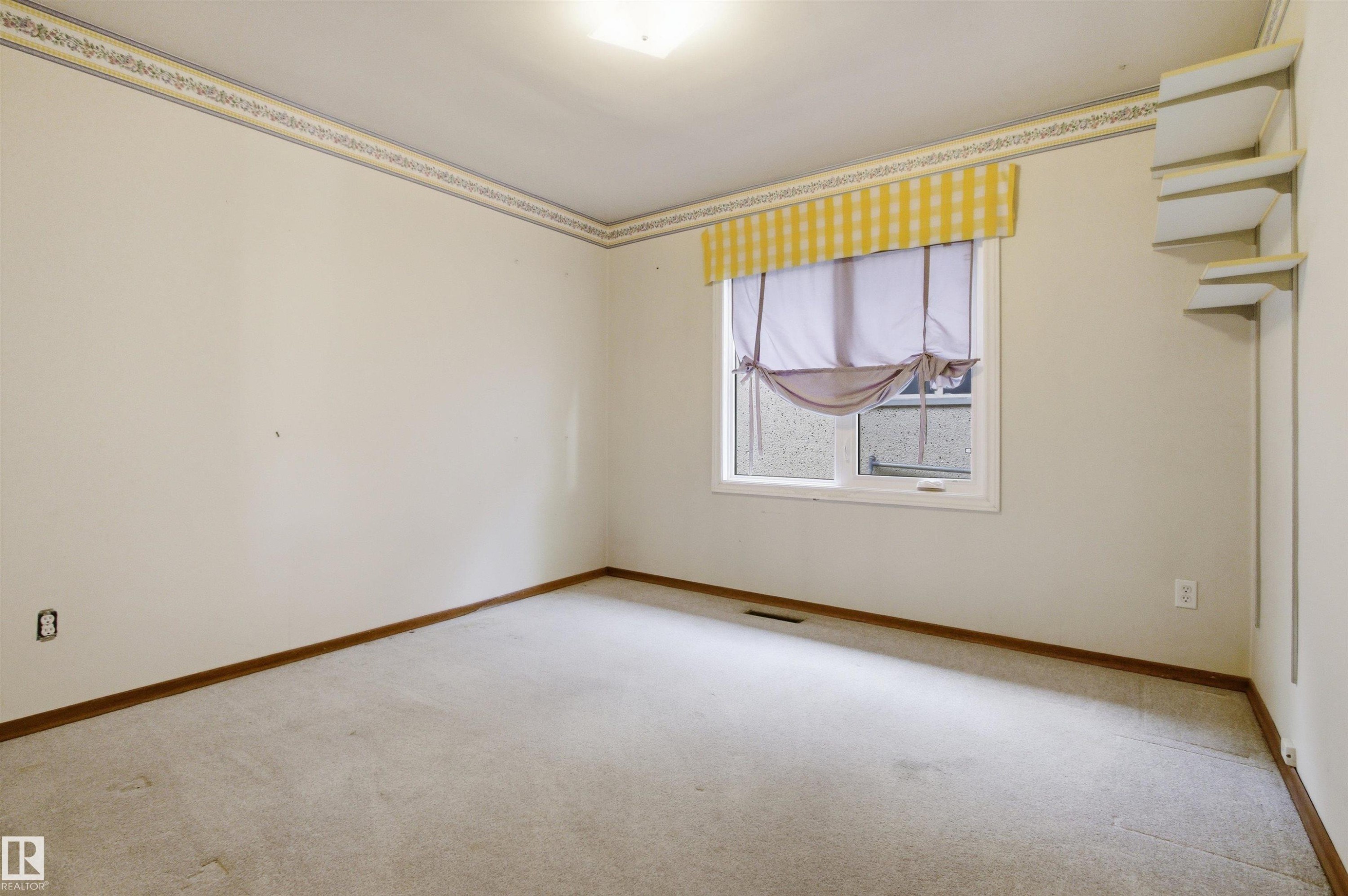 10138 74 Street Nw, Edmonton, AB