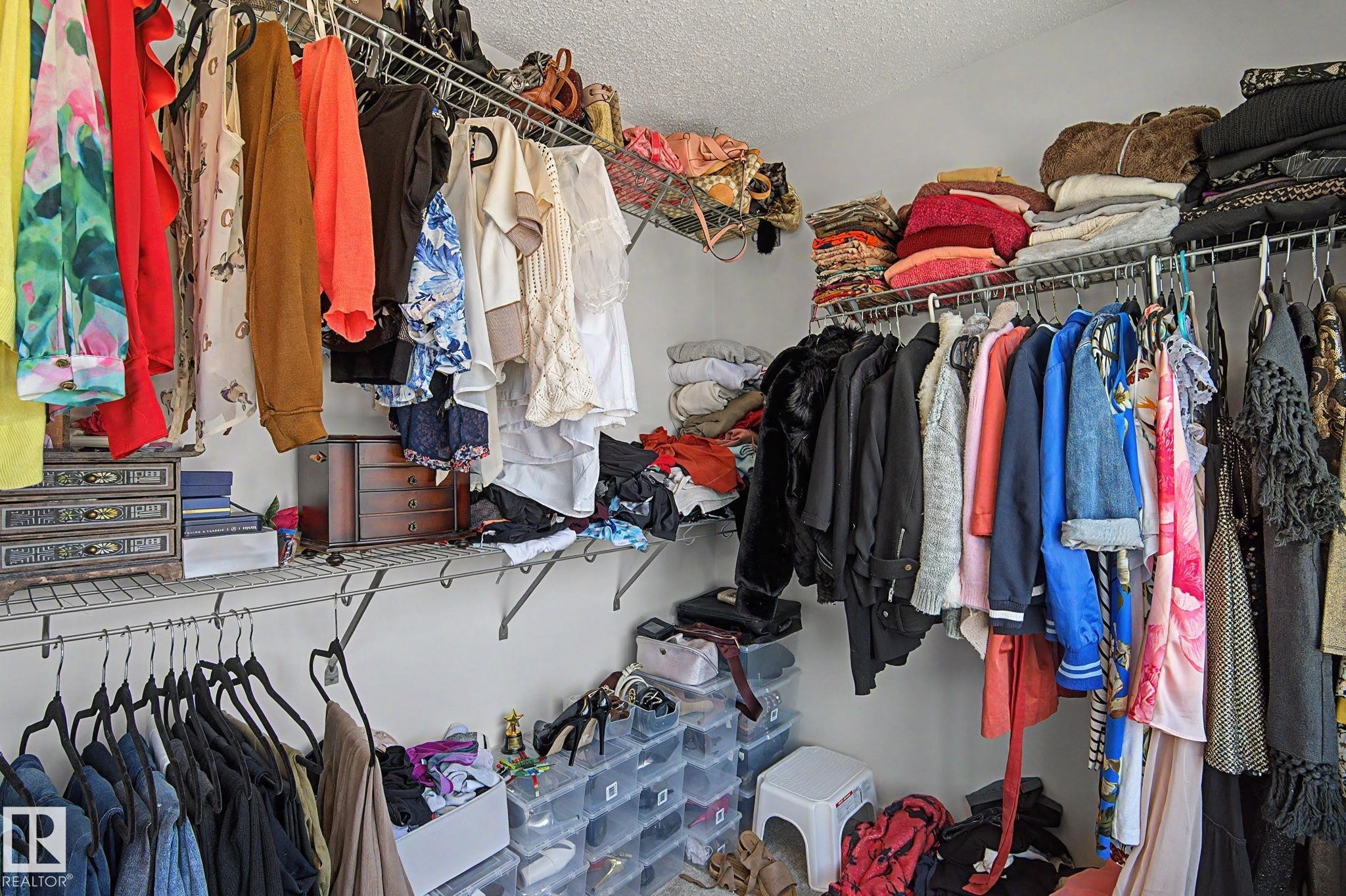 Image quality insufficient for description - #12 905 172 St Sw, Edmonton, AB - Indoor With Storage