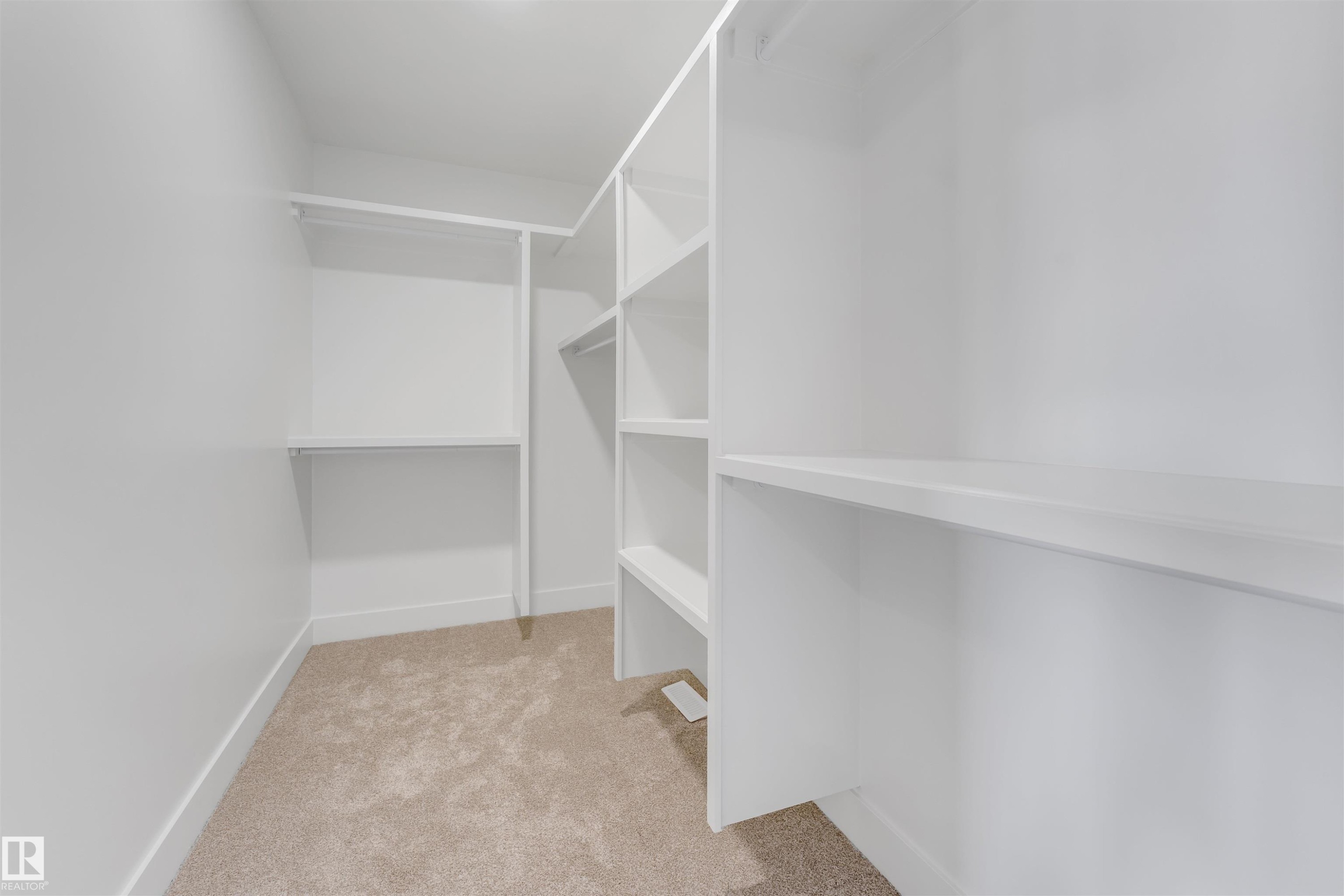 22932 80 Av Nw, Edmonton, AB