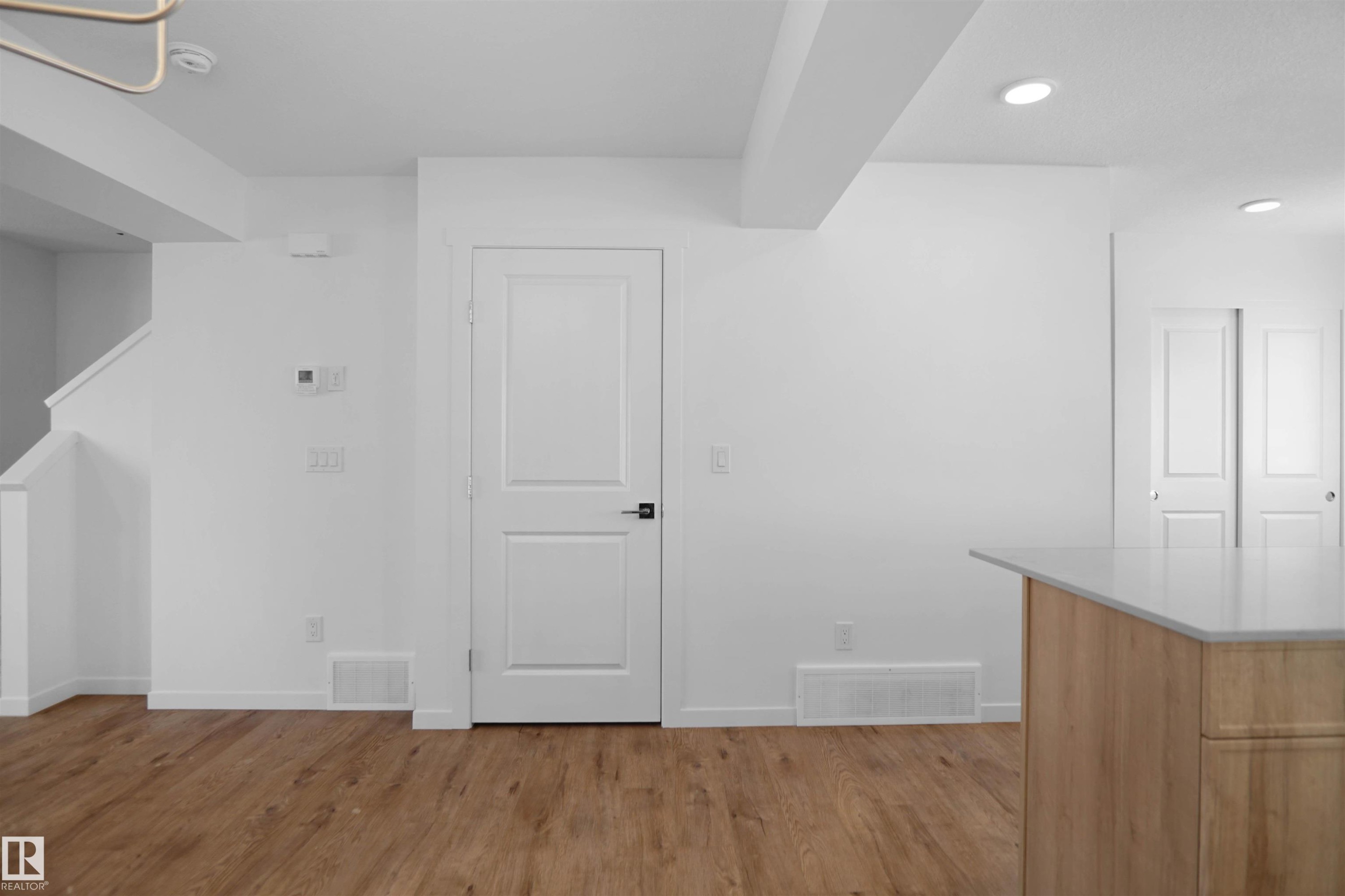 275 Deer Valley Drive, Leduc, AB